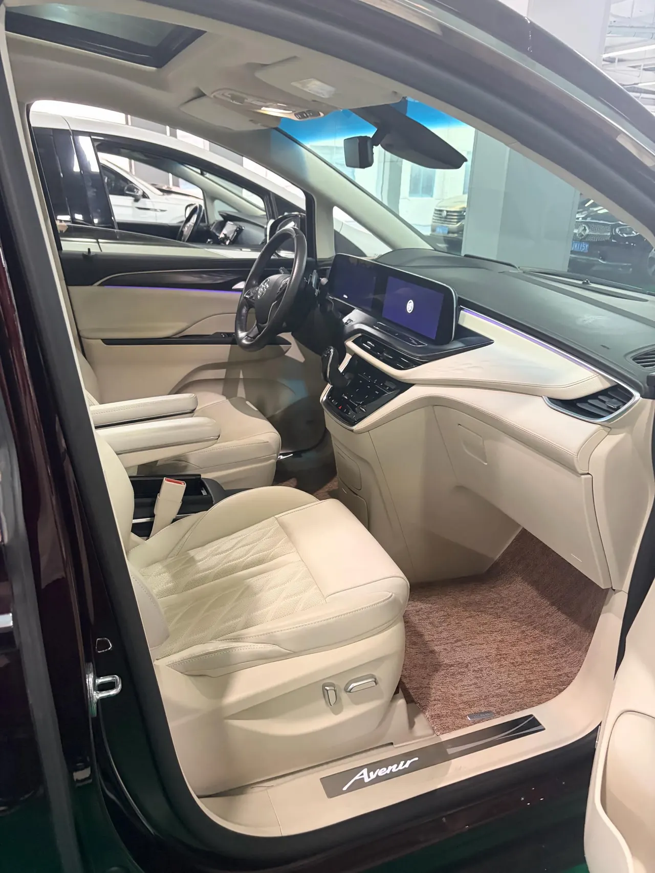 Buick 2021 GL8 Avenir 2.0T Seven-seat Pro-Li Edition Automatic Gear 5