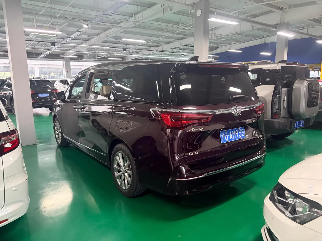 Buick 2021 GL8 Avenir 2.0T Seven-seat Pro-Li Edition Automatic Gear 6