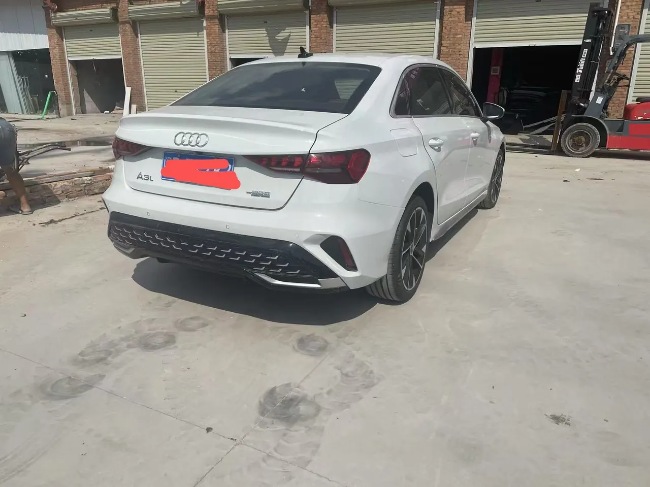 Audi 2025 A3L Limousine 1.5TFSI 35TFSI Flying Premium Automatic 3