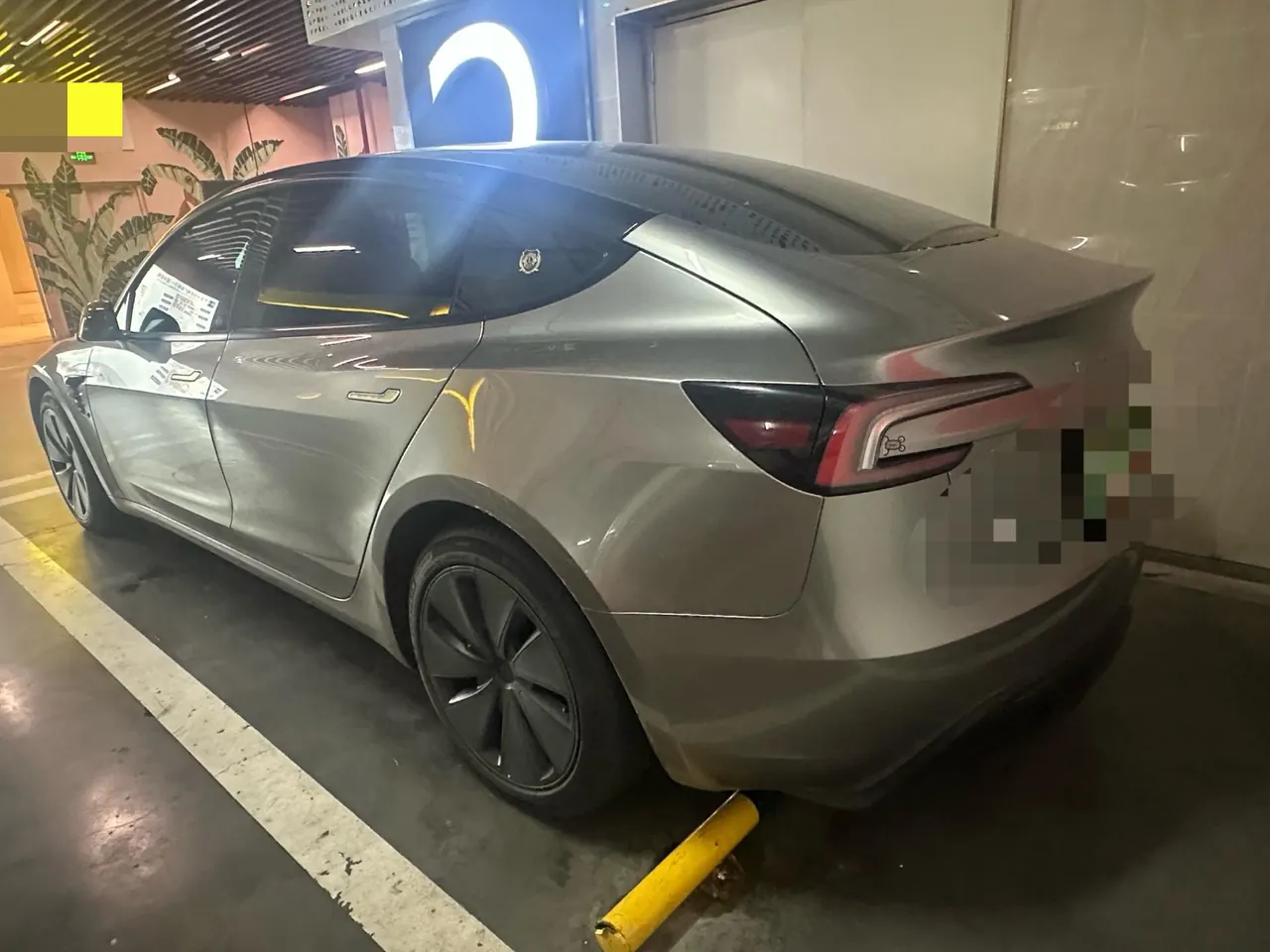 Tesla 2023 Model 3 Rejuvenation Edition Rear Wheel Drive Automatic Transmission 3