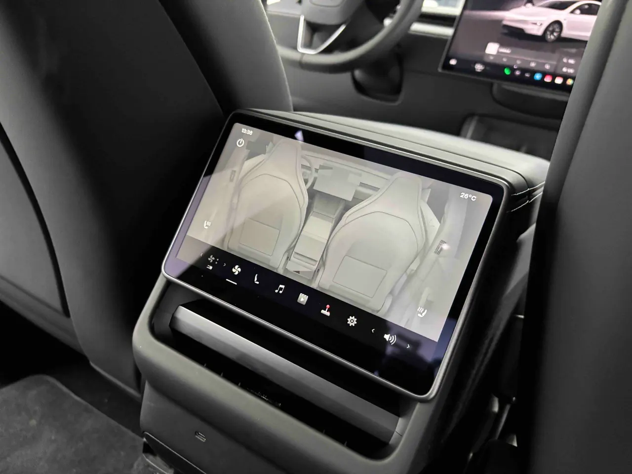 Tesla 2025 Model Y L Long Endurance All-Wheel Drive Automatic Transmission 14