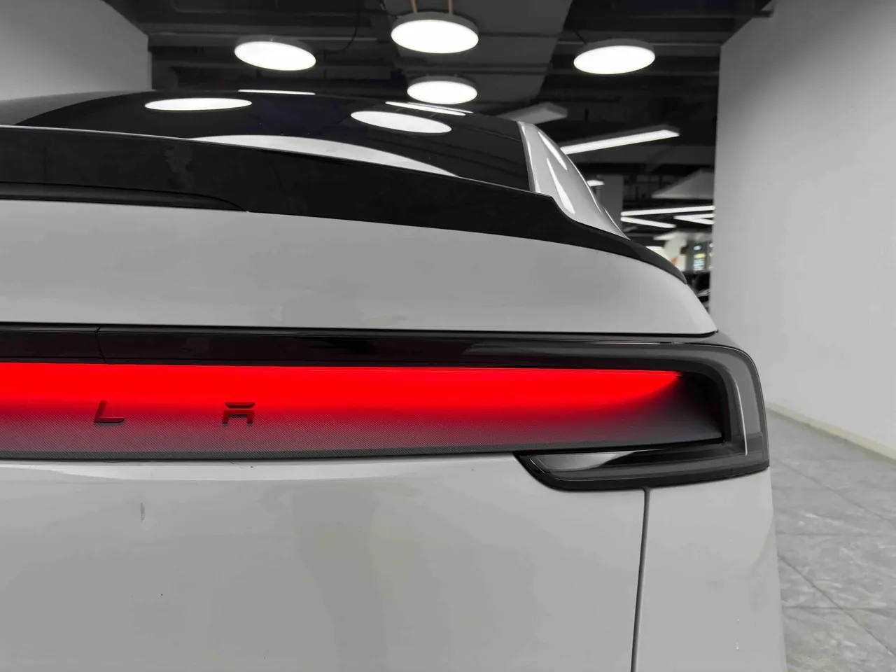 Tesla 2025 Model Y L Long Endurance All-Wheel Drive Automatic Transmission 8