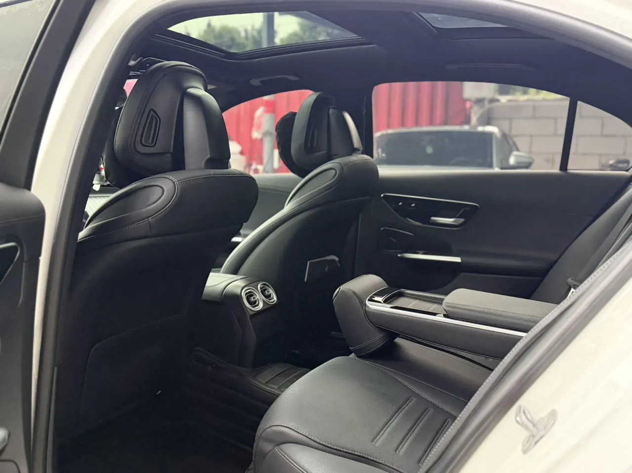 Mercedes Benz Class C 2025 C 260 L 48V 1.5T Automatic 3