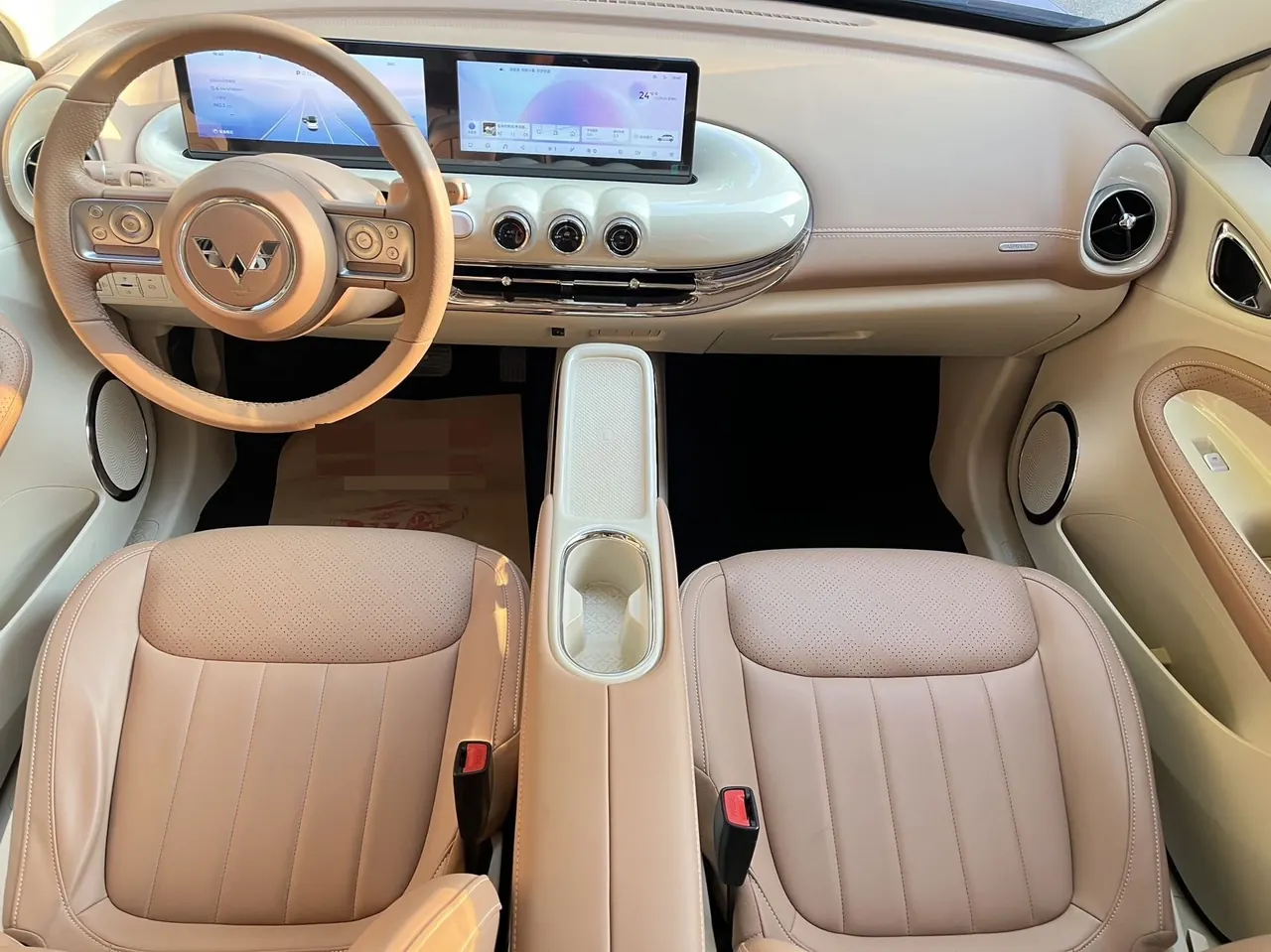 WuLing 2025 Plantronics 410km LingBox Exclusive Automatic Transmission 6