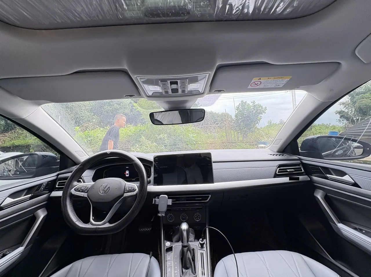 Volkswagen 2024 LaVida 1.5 5 Million Edition Automatic 5