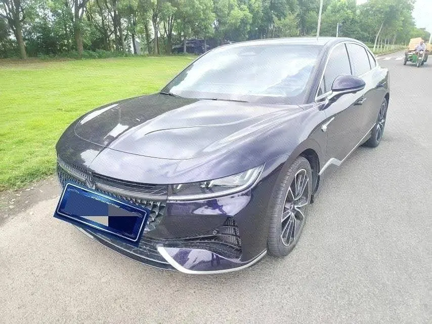 Open image lightbox: Voyah 2024 models chasing light PHEV 1.5T four-wheel drive ultra-long endurance flagship automatic gear