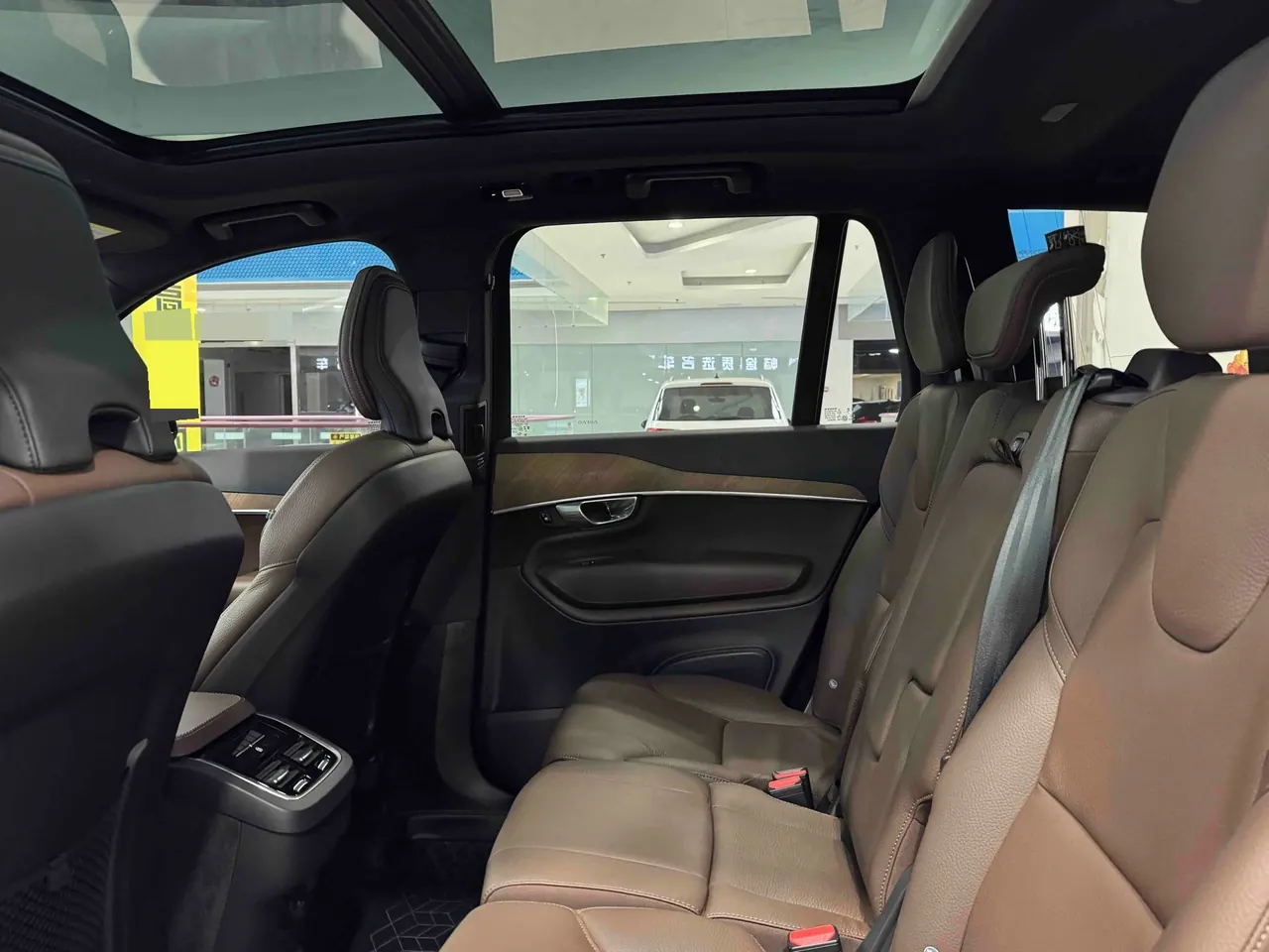 Volvo XC90 (Imported) 2024 XC90 48V 2.0T B5 Zhixing Deluxe Edition 7-seat Automatic Gear 5
