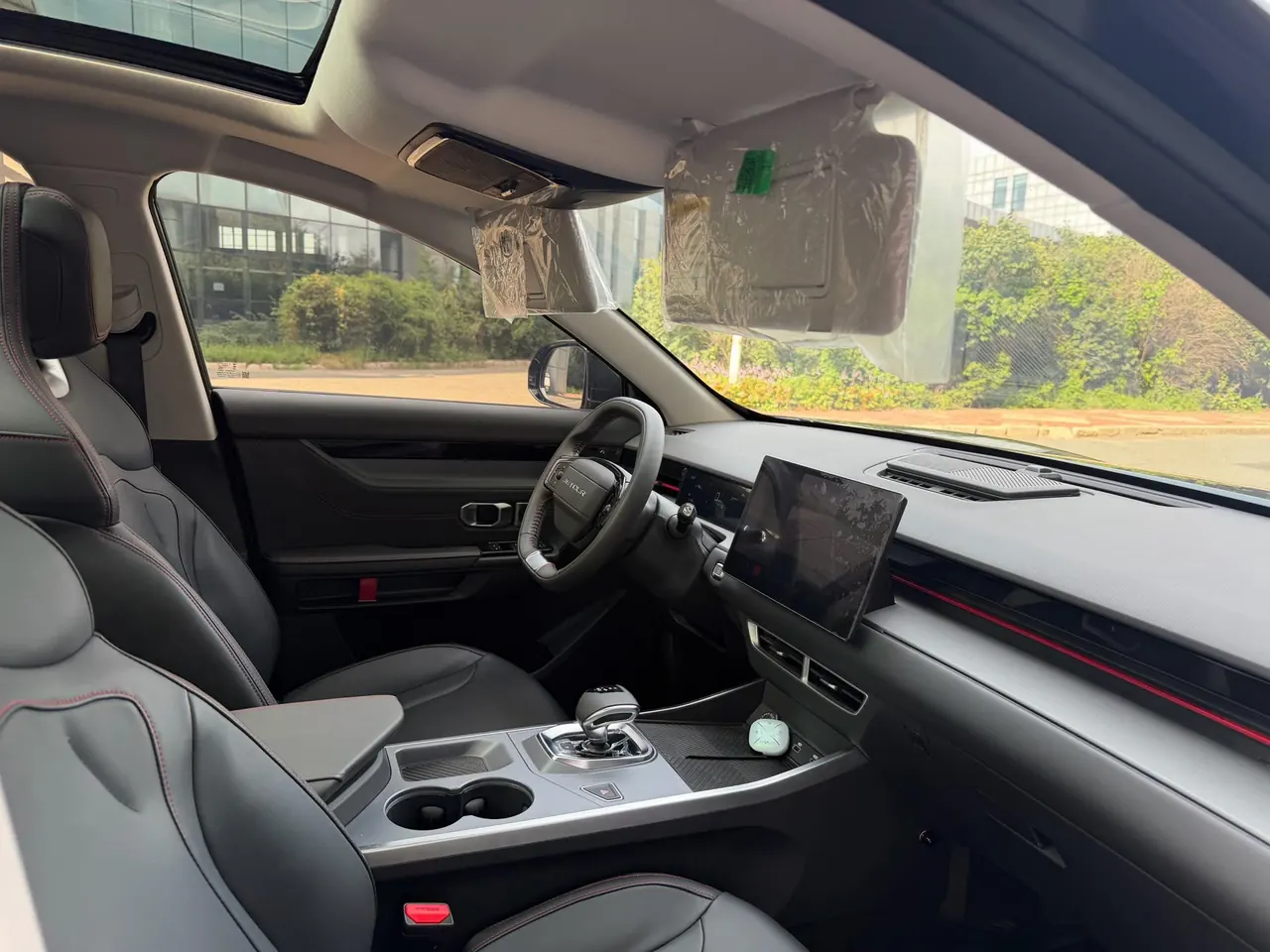 Jetour 2025 Dasheng 1.5T Exceed Edition Automatic Gear 10