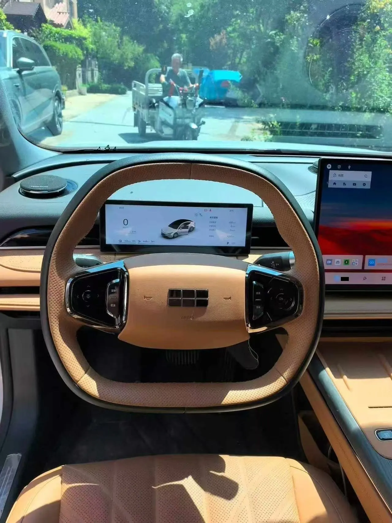 Geely Galaxy 2025 Xingyao 8 EM-i 1.5 130km Premium Edition Automatic Gear 2