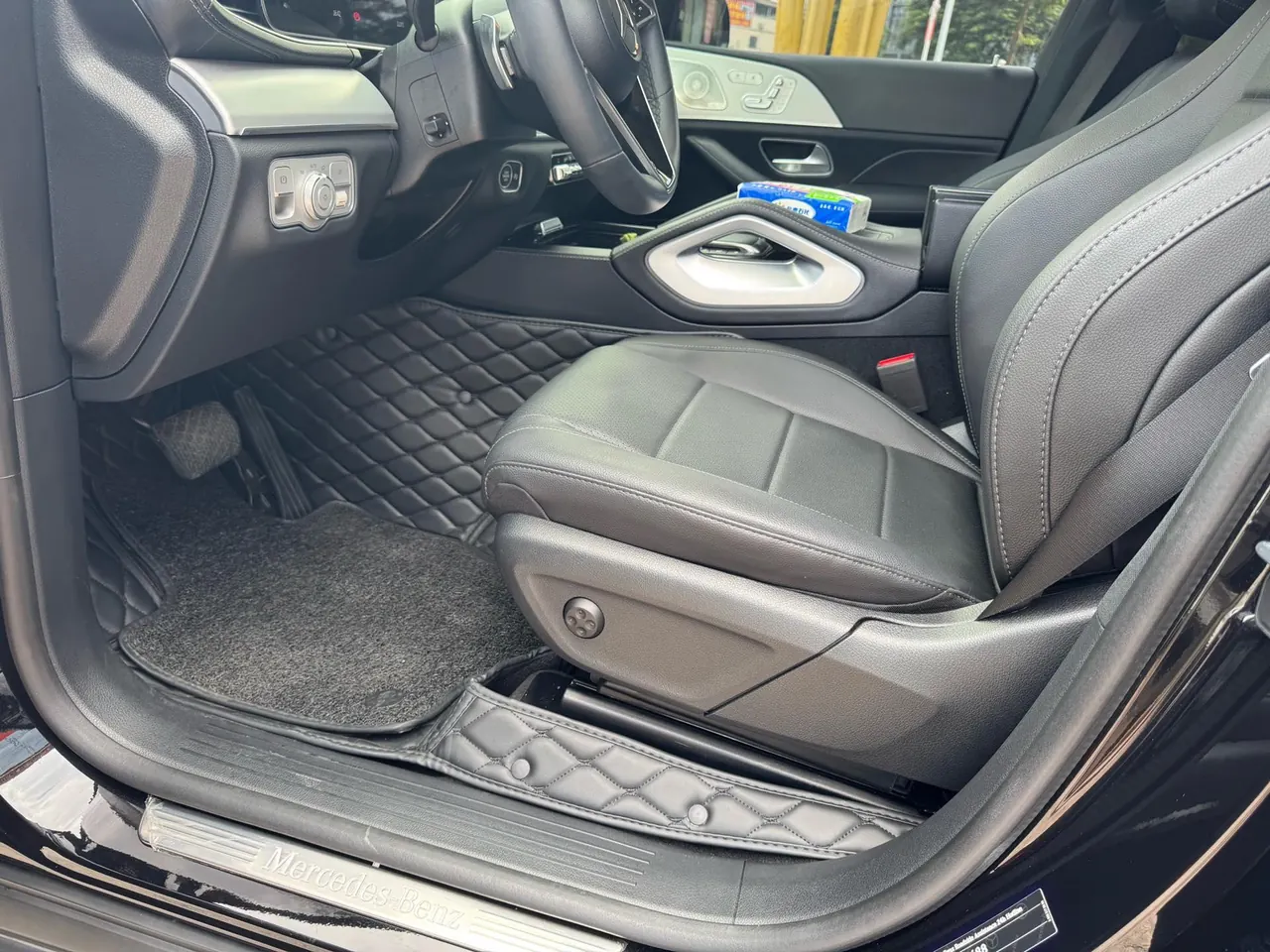 Mercedes Benz GLE (Imported) 2024 GLE 350 Coupe 4MATIC 48V 2.0T Luxury Automatic Gear 3