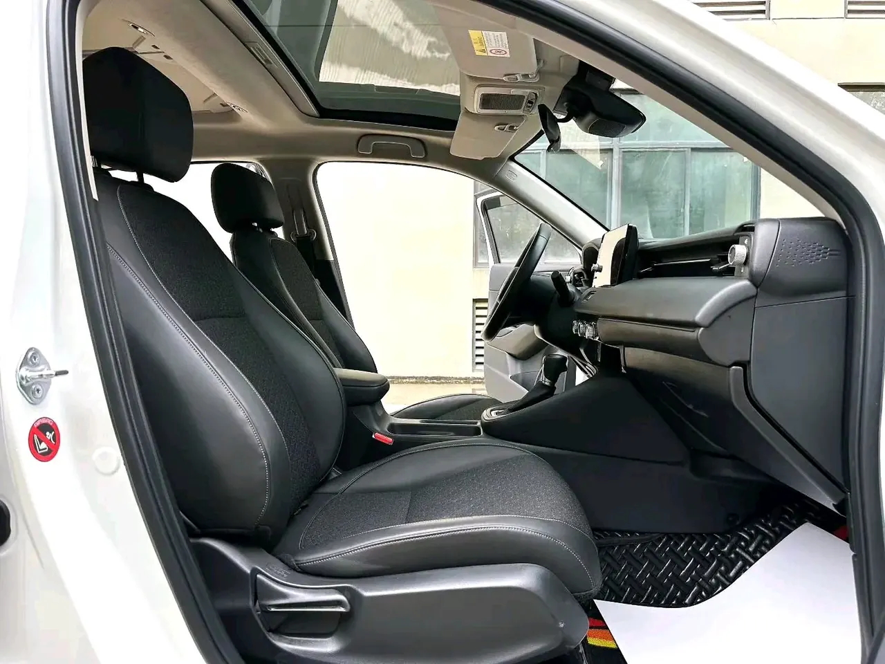 Honda 2024 XR-V 1.5 stepless craze version of automatic gear 3