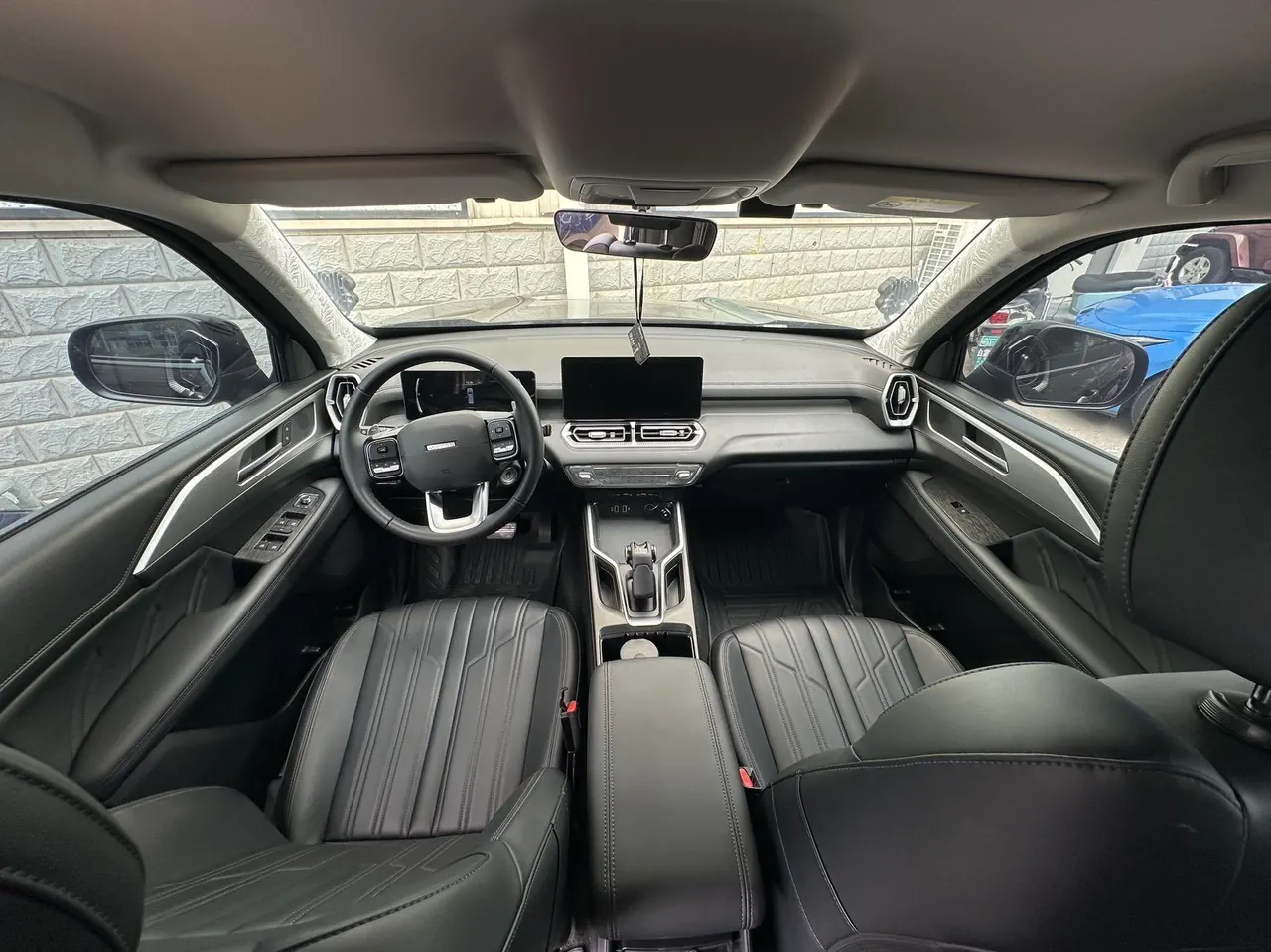 Haval 2025 H5 2.0T 4-wheel drive gasoline lead version automatic gear 6