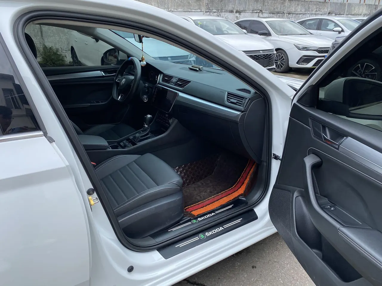 Skoda 2022 Express 1.4TSI TSI280 Premium Edition Automatic Gear 9