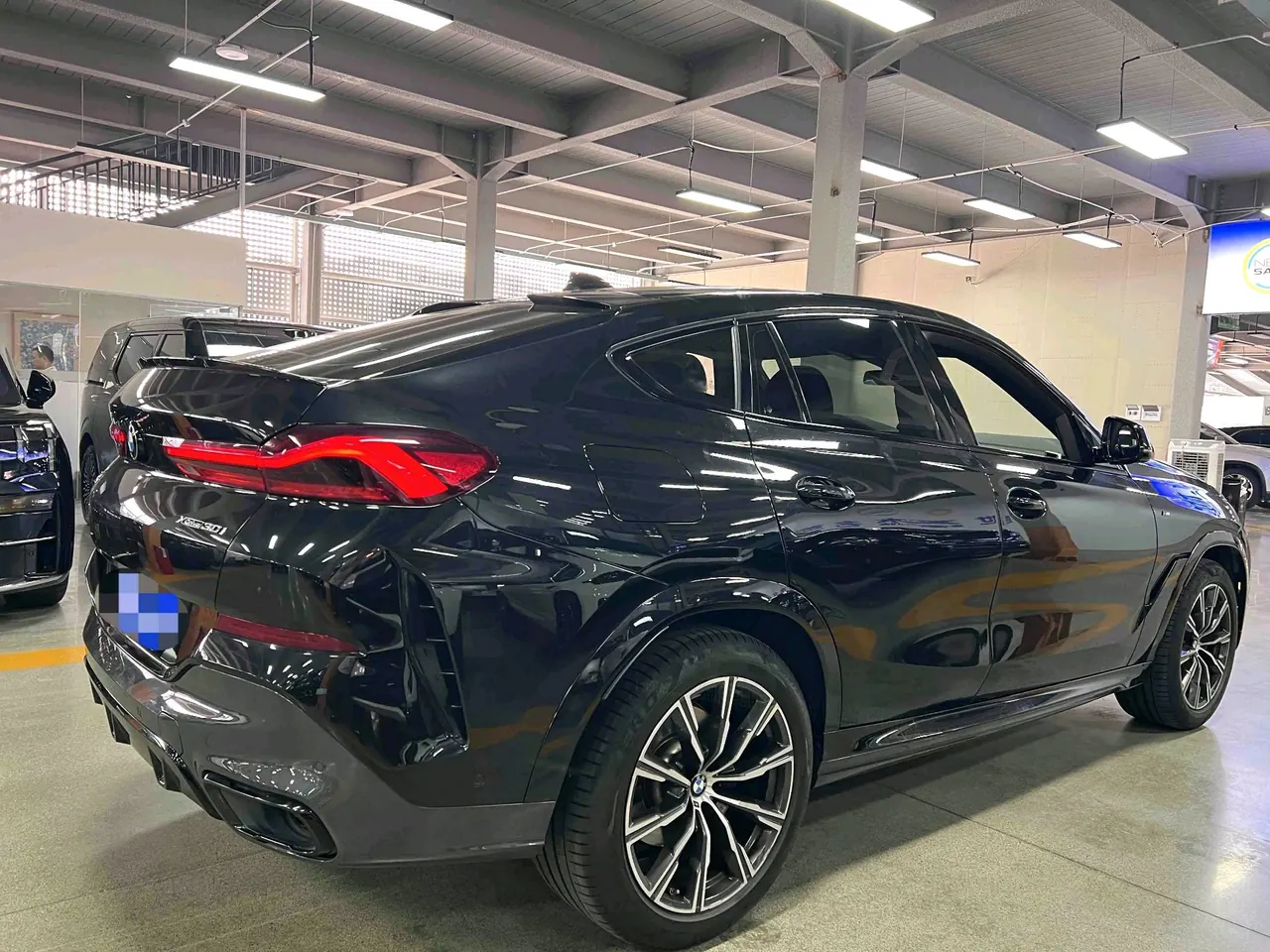 BMW X6 (Imported) 2022 X6 xDrive30i 2.0T M Sports Suit (Modified) Automatic Gear 7