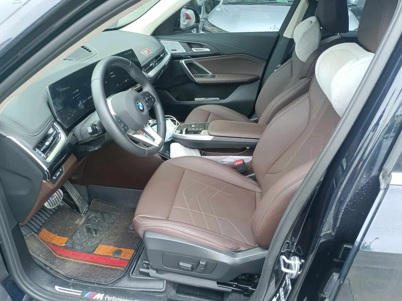 BMW 2024 X1 sDrive25Li 2.0T X design set automatic gear 3