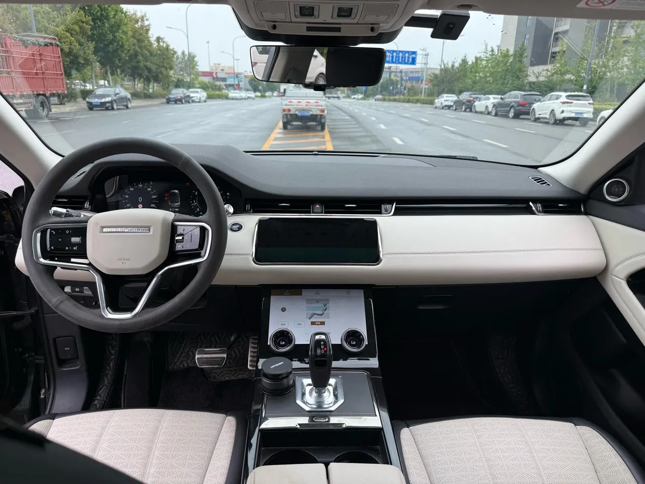 Land Rover 2022 Range Rover Aurora L 48V 2.0T 249PS R-Dynamic Deluxe Automatic Gear 4