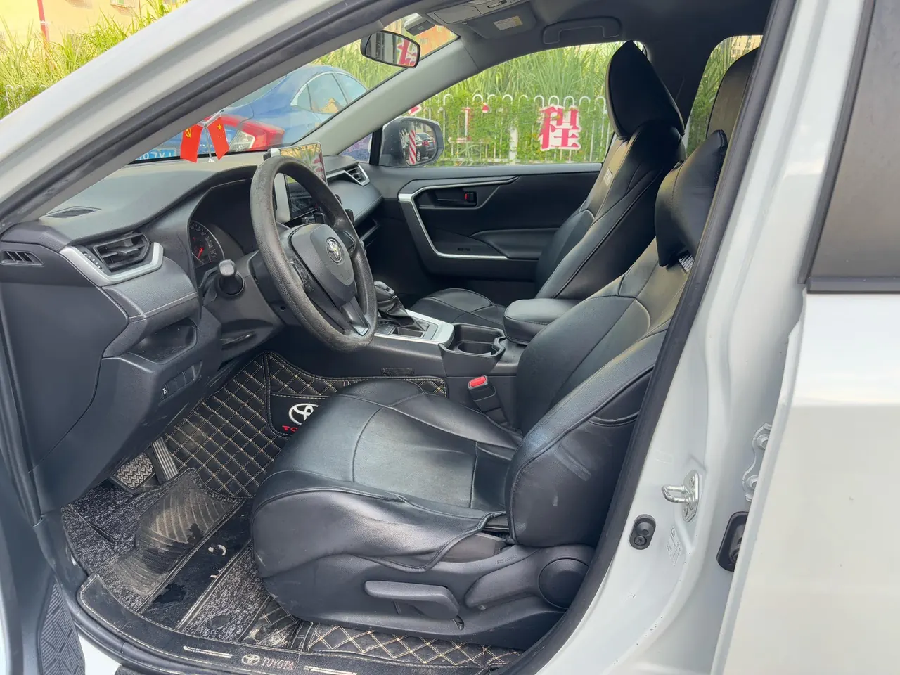 Toyota 2020 Wilanda 2.0 Stepless Two-Drive Leading Edition Automatic Gear 4
