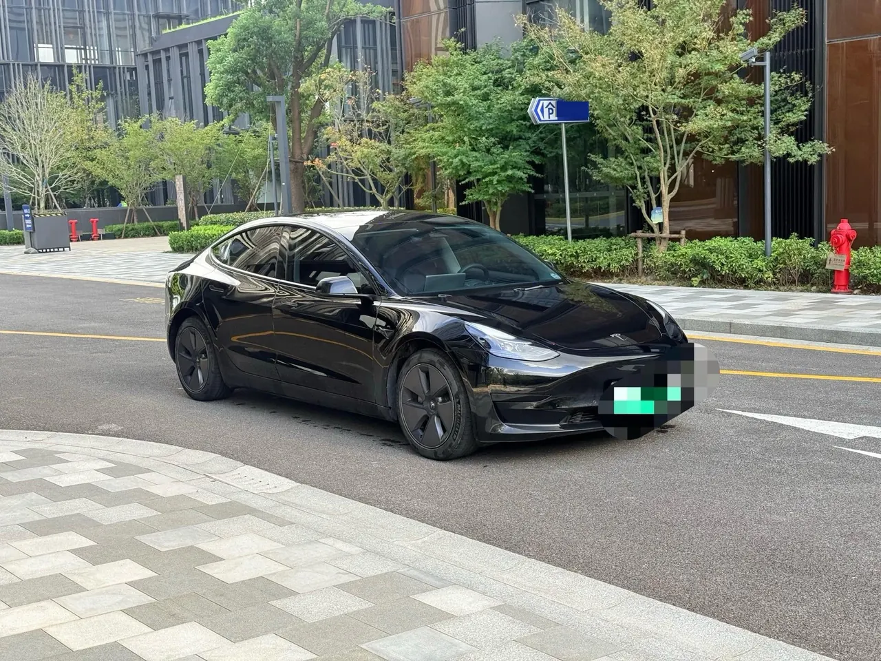 Tesla 2022 Model 3 rear-wheel drive version of automatic transmission 3