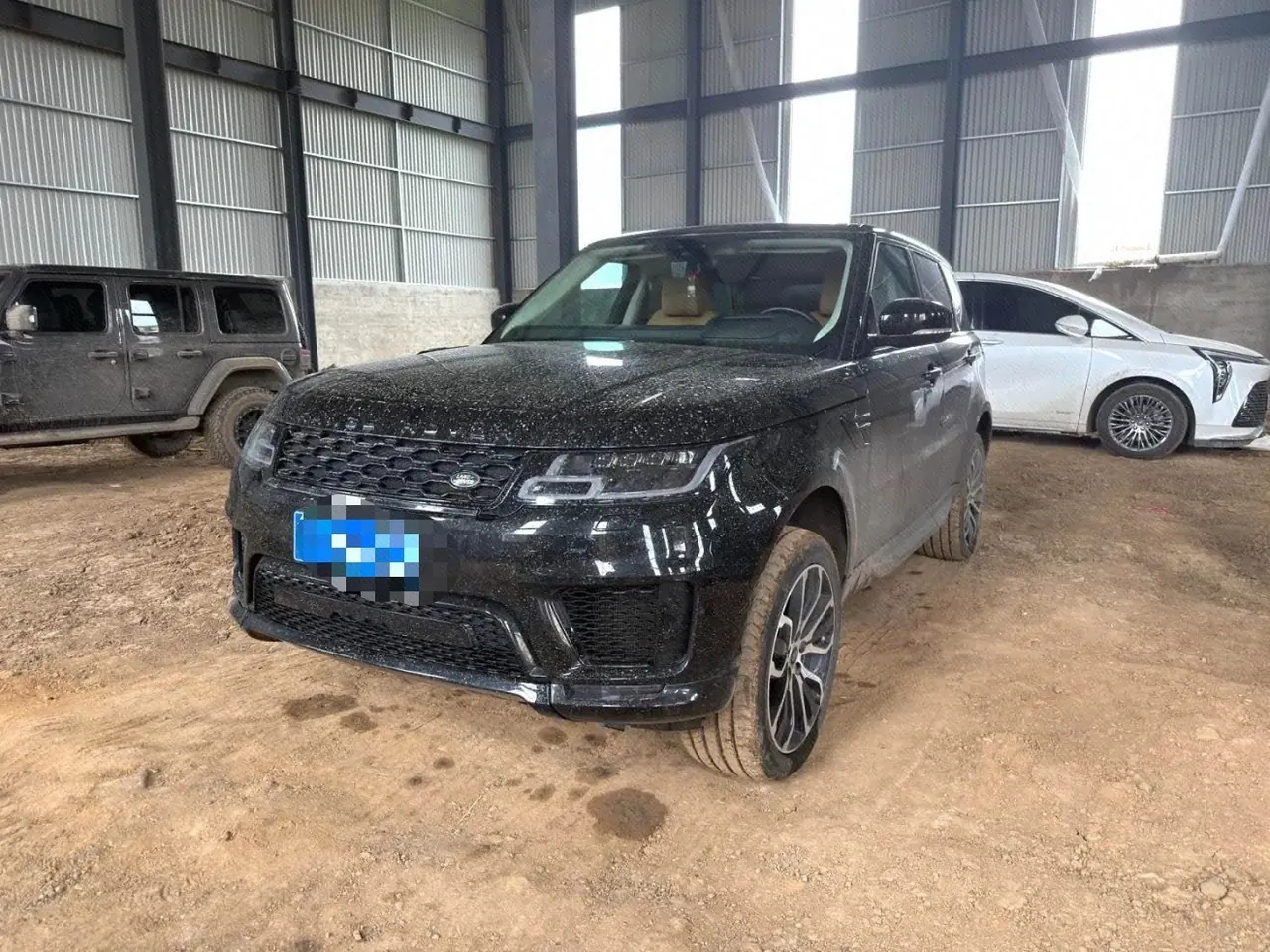 打开图片灯箱:Land Rover Range Rover Sport Edition (Imported) 2022 Range Rover Sport Edition 48V 3.0T L6 Yao Black Edition Automatic Gear
