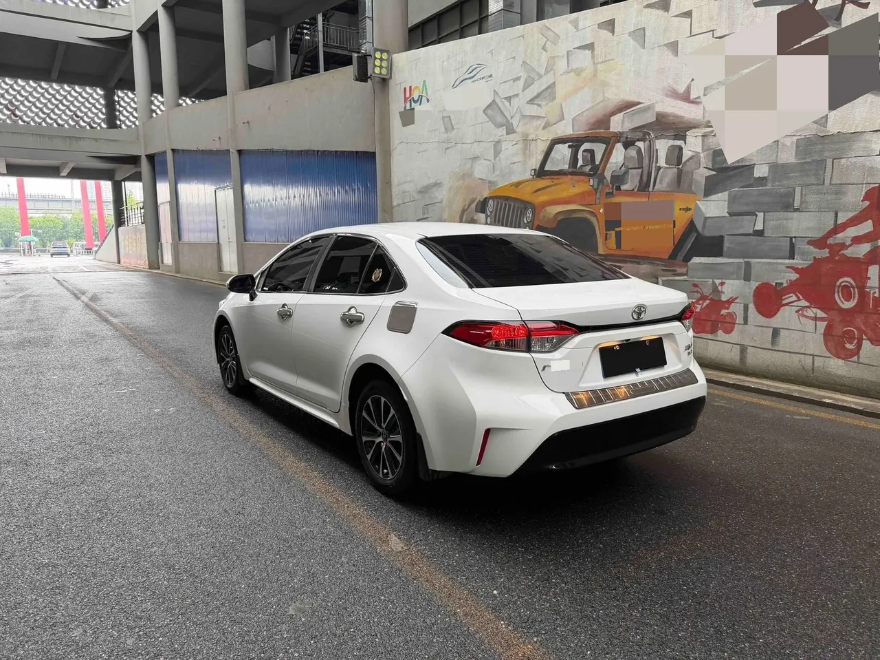 Toyota 2024 Lei Ling 1.2T Stepless 185T Deluxe Automatic Gear 4