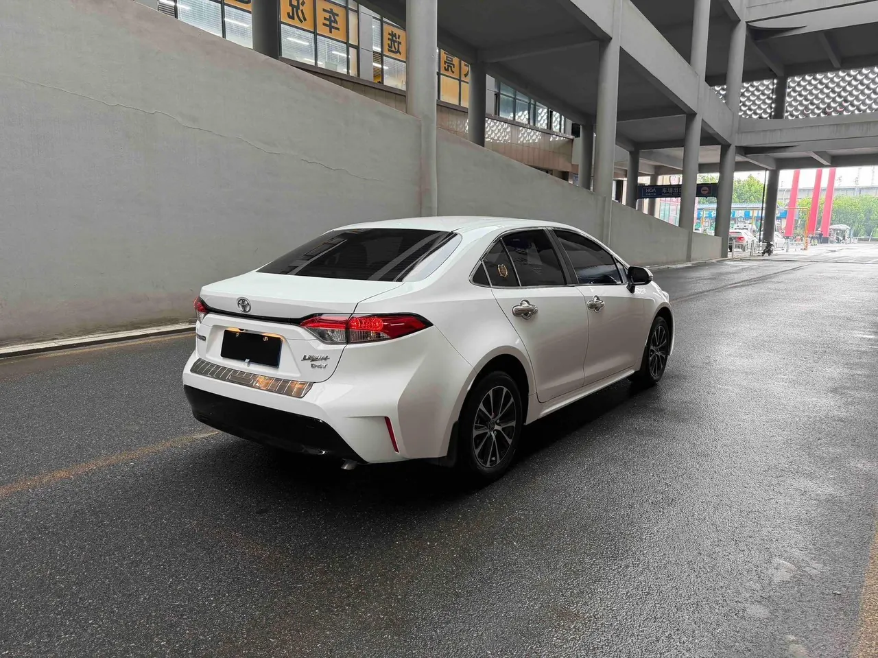 Toyota 2024 Lei Ling 1.2T Stepless 185T Deluxe Automatic Gear 6