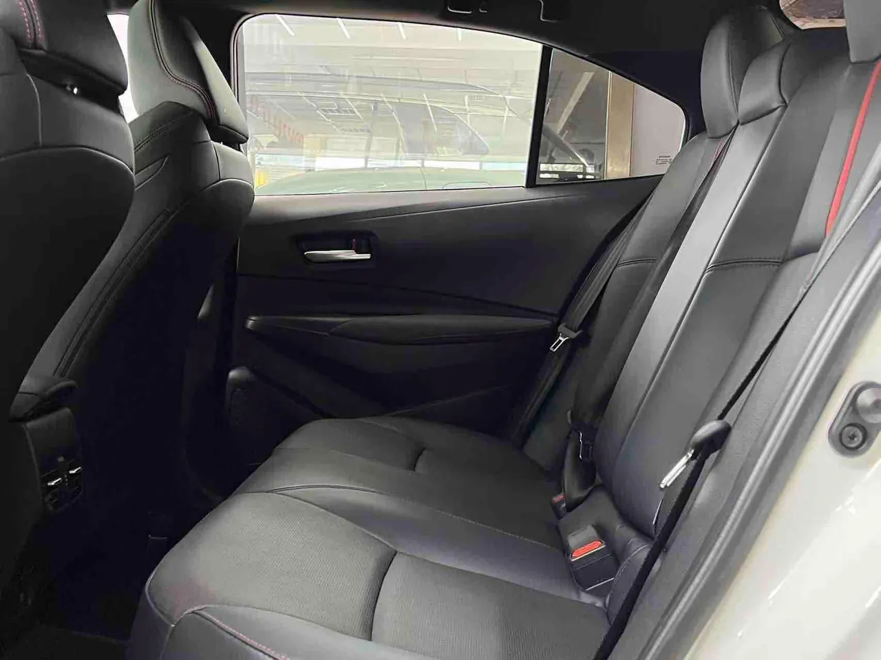 Toyota 2023 Lei Ling 1.2T Stepless 185T Sports Edition Automatic Gear 11