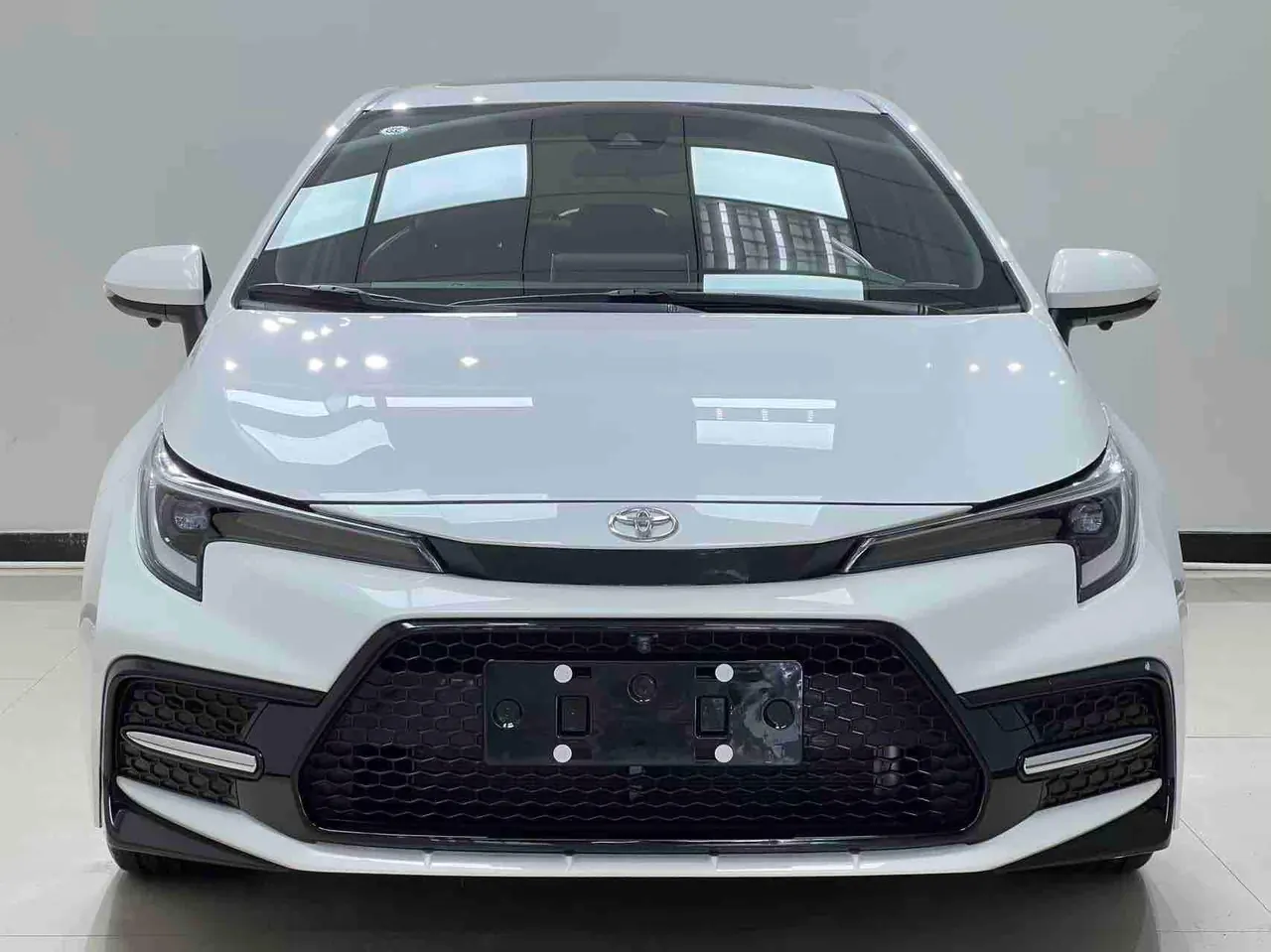 Toyota 2023 Lei Ling 1.2T Stepless 185T Sports Edition Automatic Gear 2
