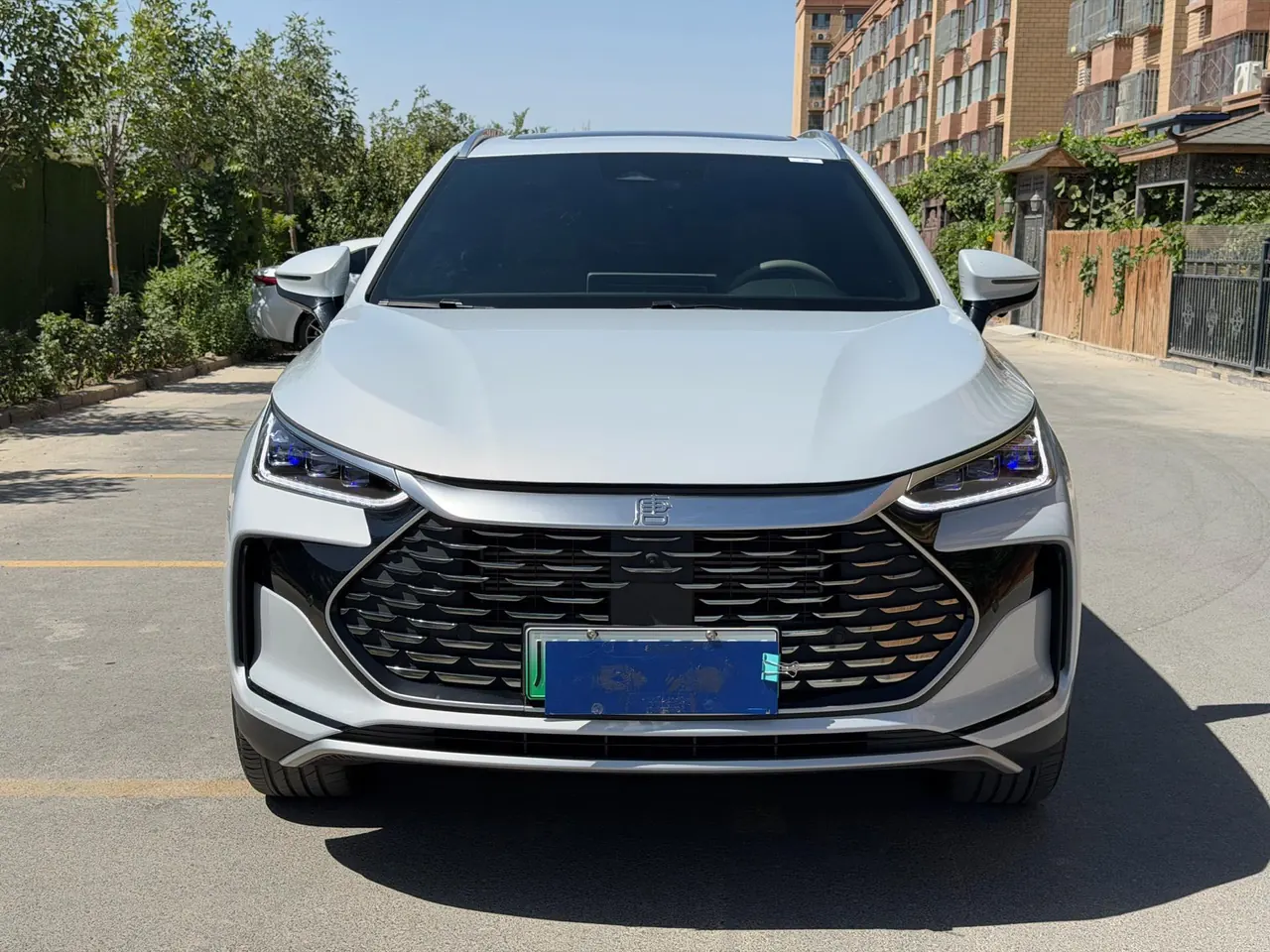 BYD Tang New Energy 2024 Tang DM-i 1.5T Stepless Glory Edition 112KM Honorable Automatic Gear 2
