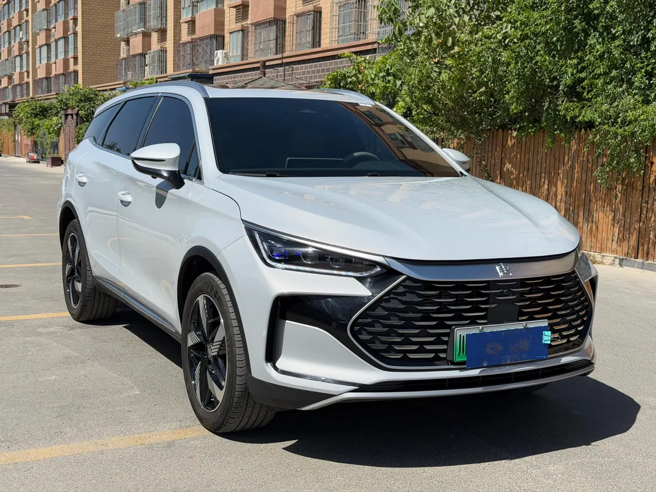 BYD Tang New Energy 2024 Tang DM-i 1.5T Stepless Glory Edition 112KM Honorable Automatic Gear 3