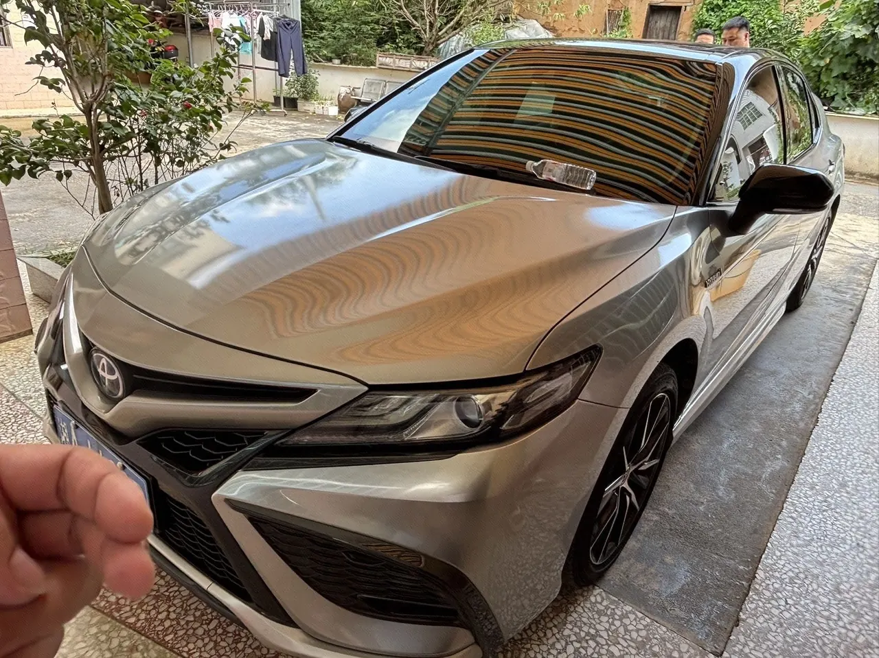 Open image lightbox: Toyota 2023 Camry Dual Engine 2.5HS Stepless Front Edition Automatic Gear