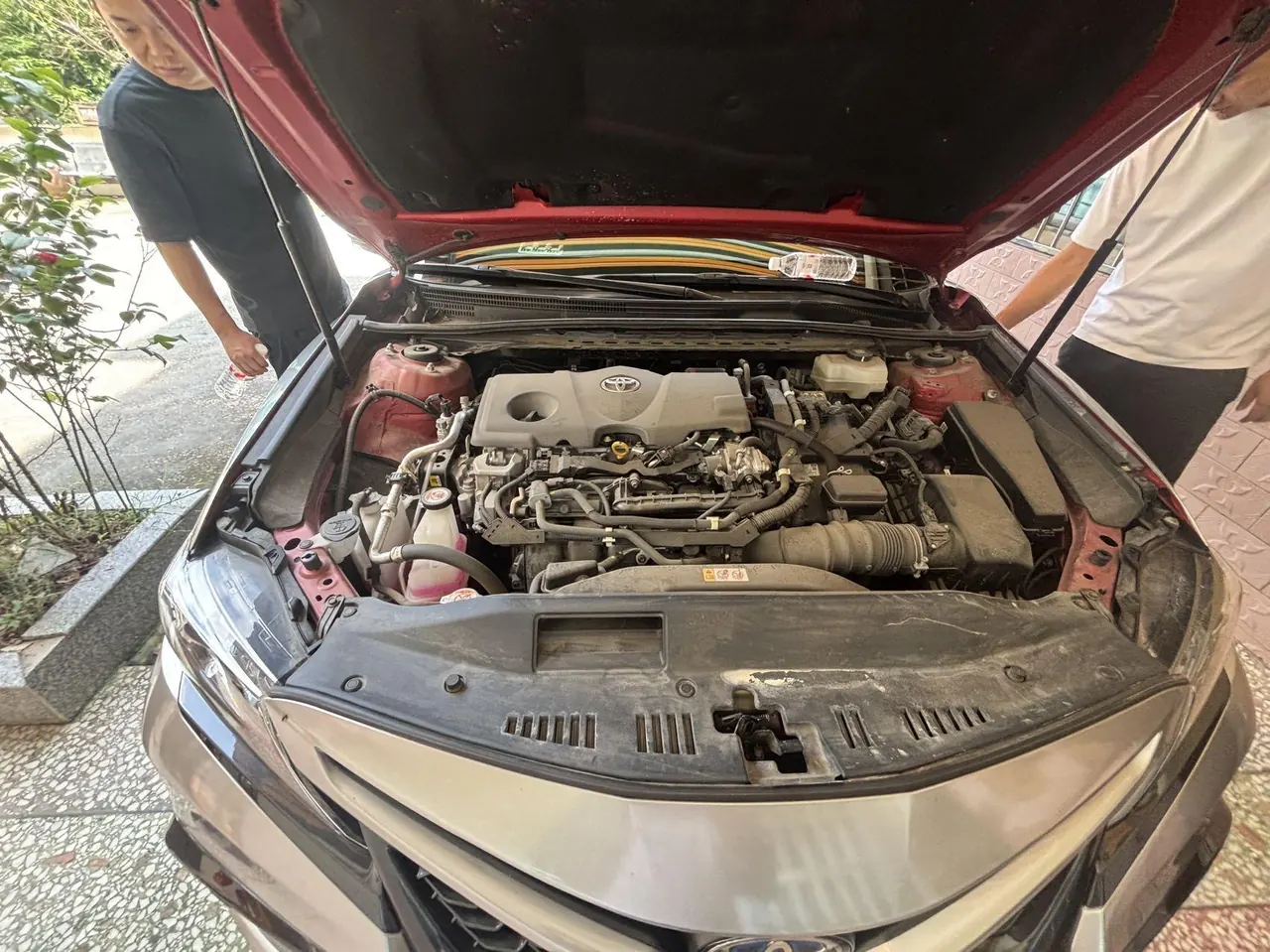 Toyota 2023 Camry Dual Engine 2.5HS Stepless Front Edition Automatic Gear 4