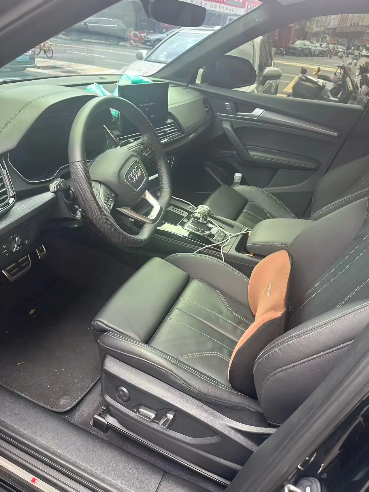 Audi 2024 Q5L 2.0TFSI 45TFSI luxury dynamic automatic transmission 3