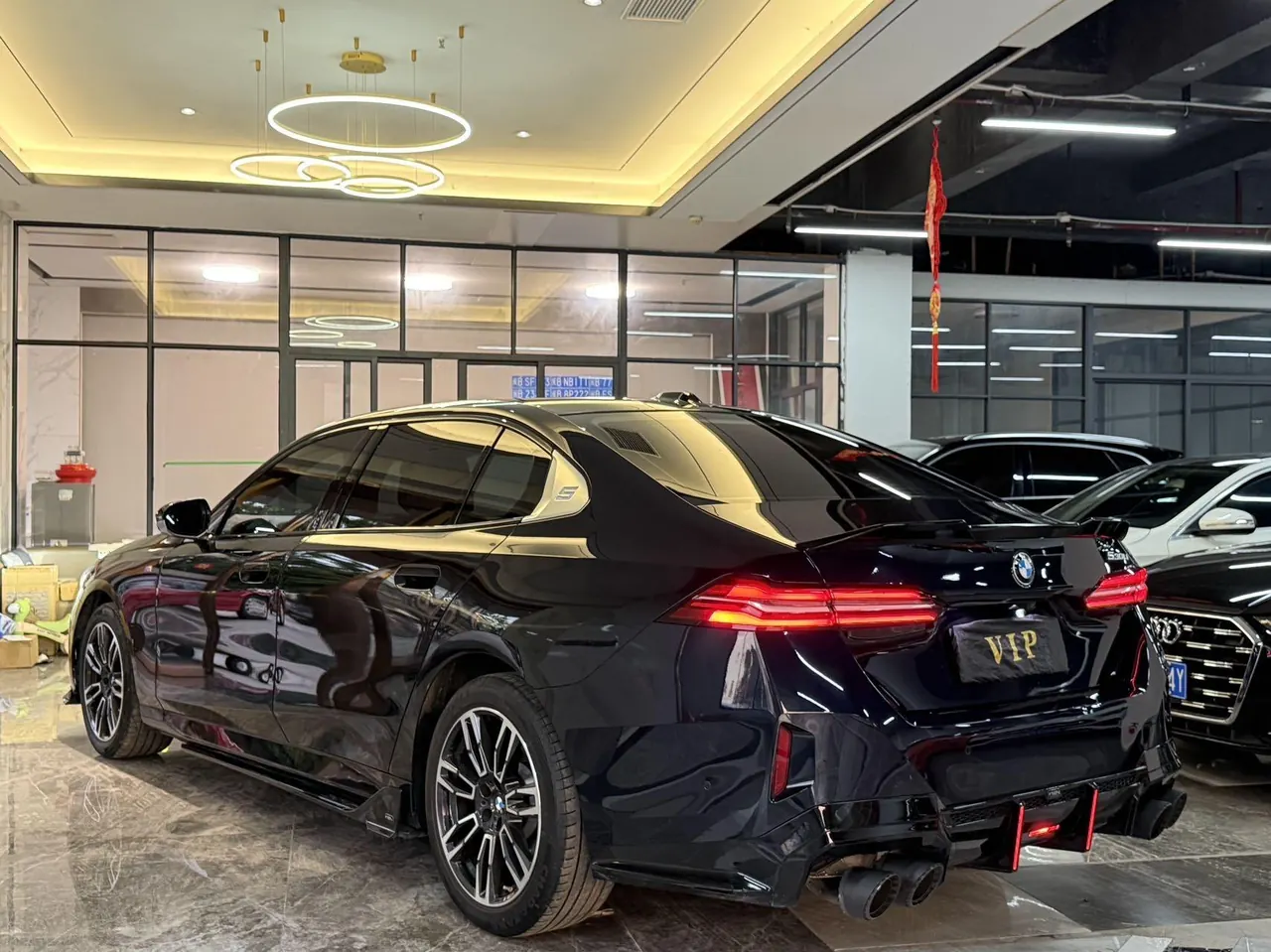 BMW 5 Series 2024 model 530Li 48V 2.0T Leading Edition M Sport Package Automatic 4