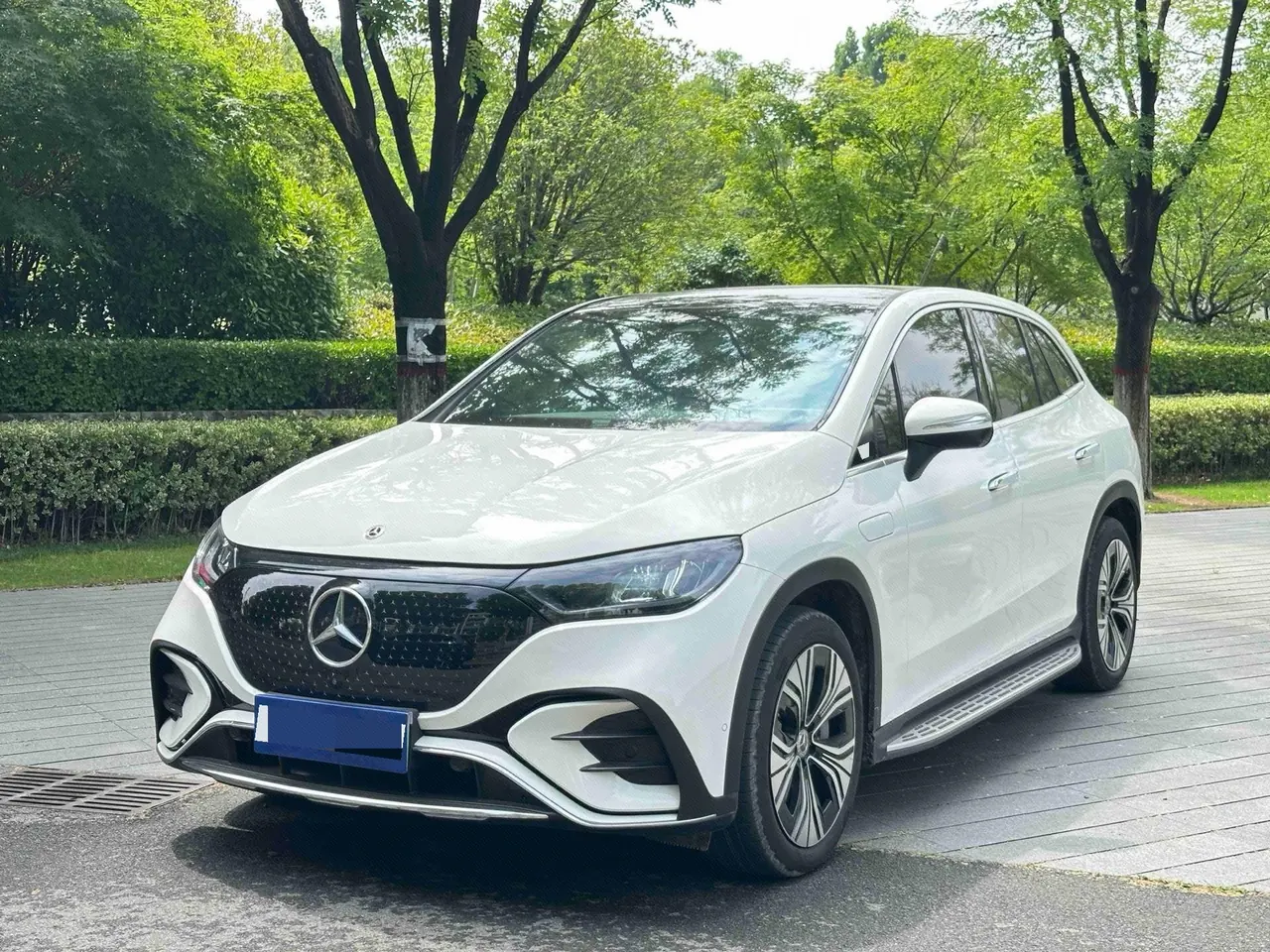 Mercedes Benz 2024 EQE SUV 500 4MATIC EQE SUV 500 4MATIC Pioneer Edition Automatic - View 1