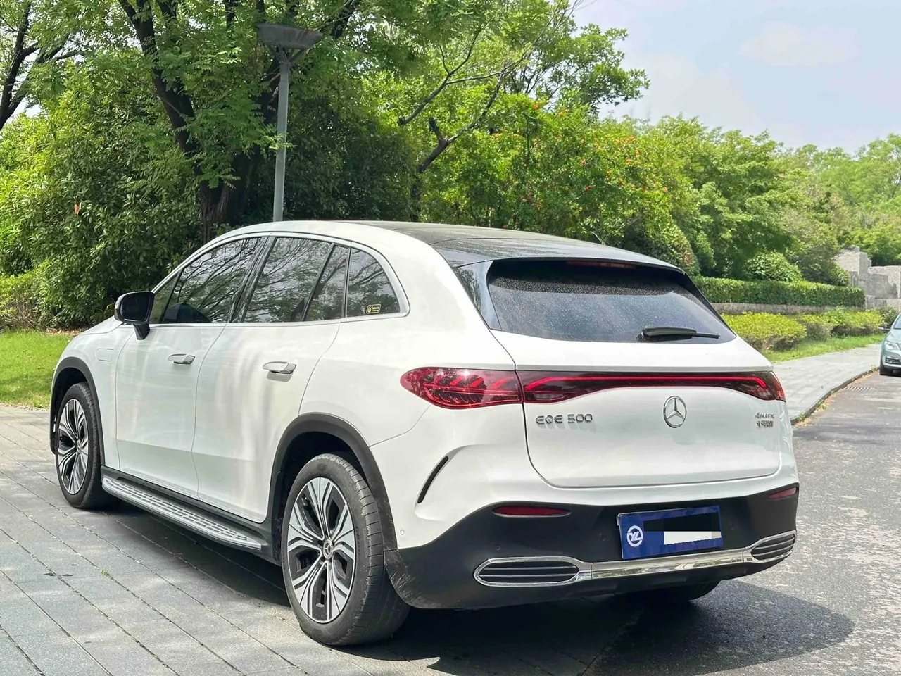 Mercedes Benz 2024 EQE SUV 500 4MATIC EQE SUV 500 4MATIC Pioneer Edition Automatic 11