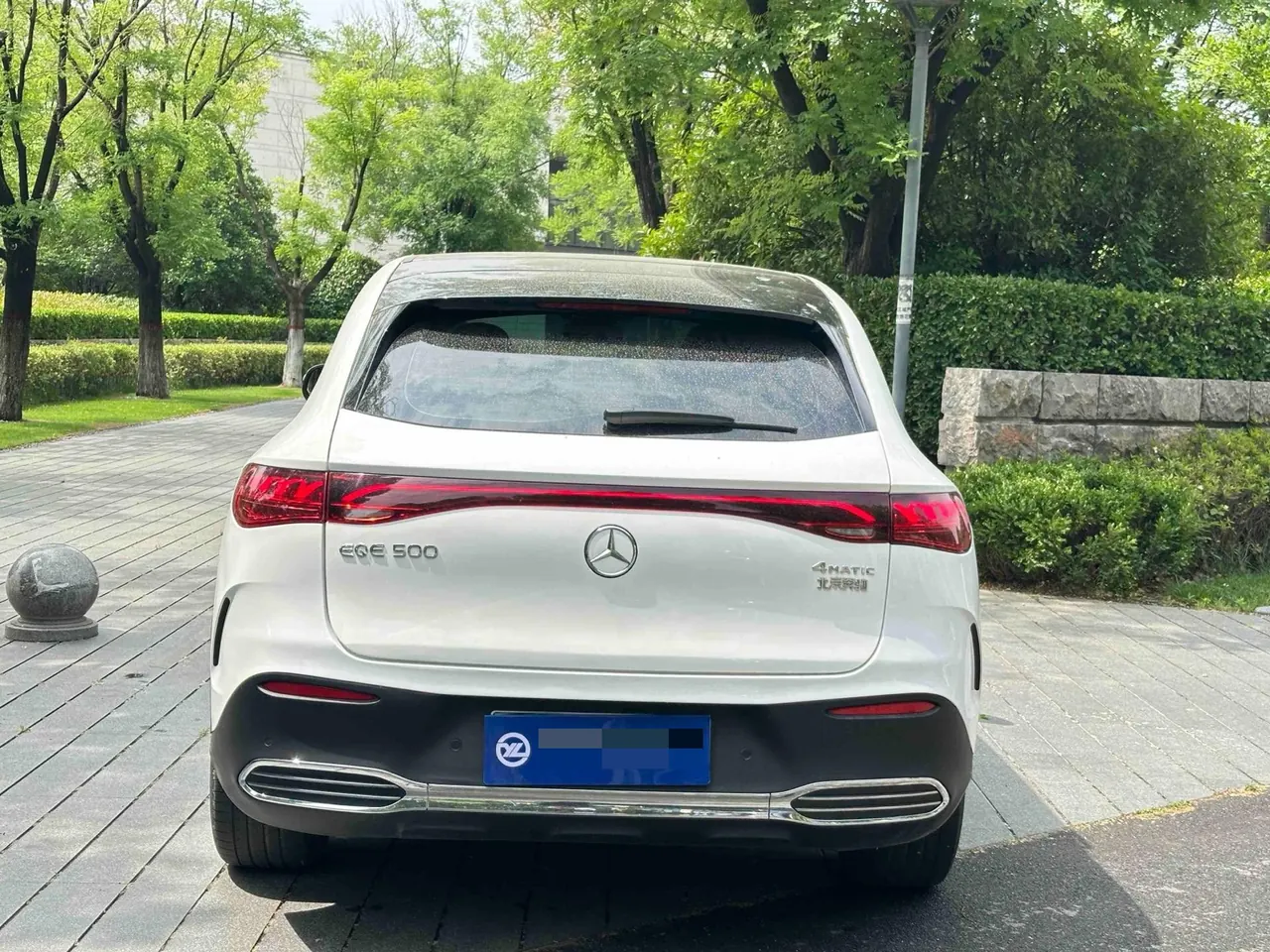 Mercedes Benz 2024 EQE SUV 500 4MATIC EQE SUV 500 4MATIC Pioneer Edition Automatic 12