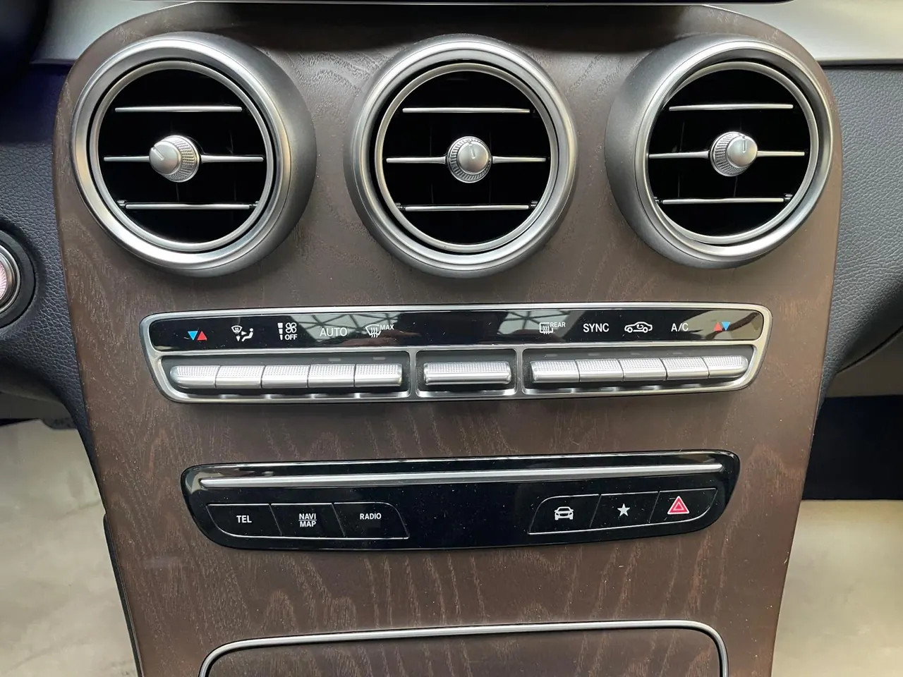 Mercedes Benz 2020 GLC 300 L 4MATIC 2.0T Dynamic Automatic 8