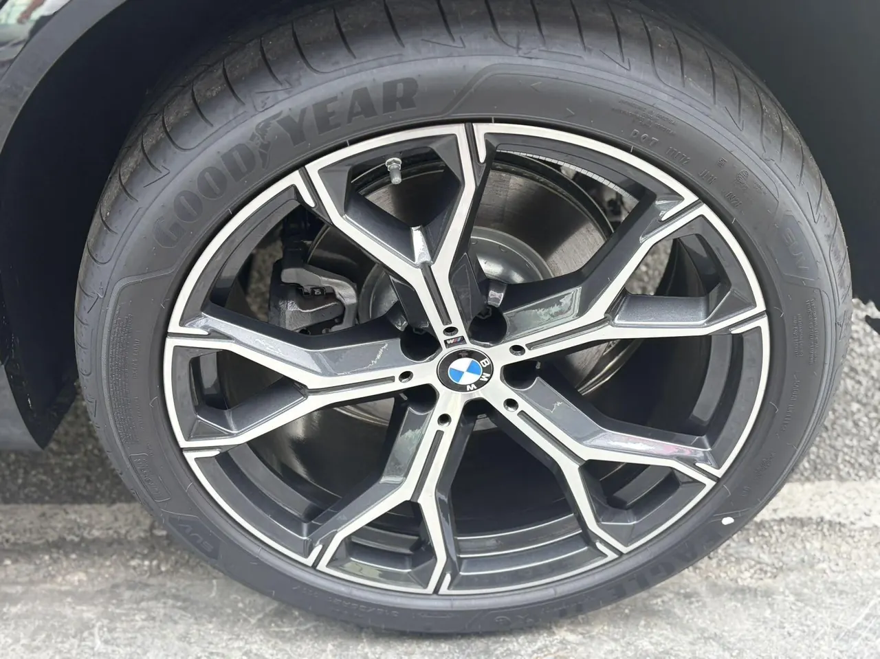 BMW 2026 X5 xDrive30Li 48V 2.0T exclusive m sports obsidian night suit automatic gear 14