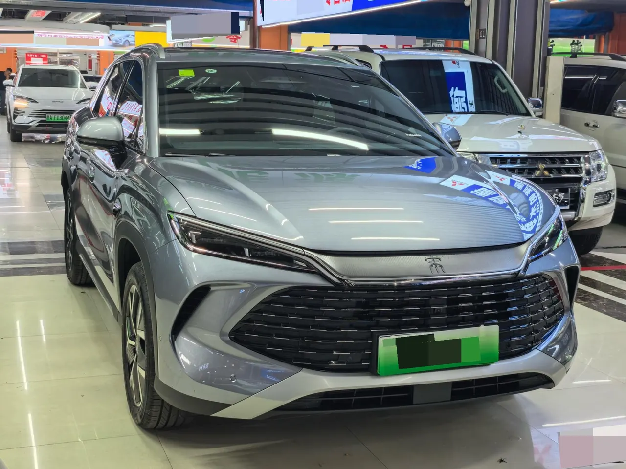 BYD 2026 Song L DM-i 1.5 Stepless 200KM Exceed Automatic Transmission 3