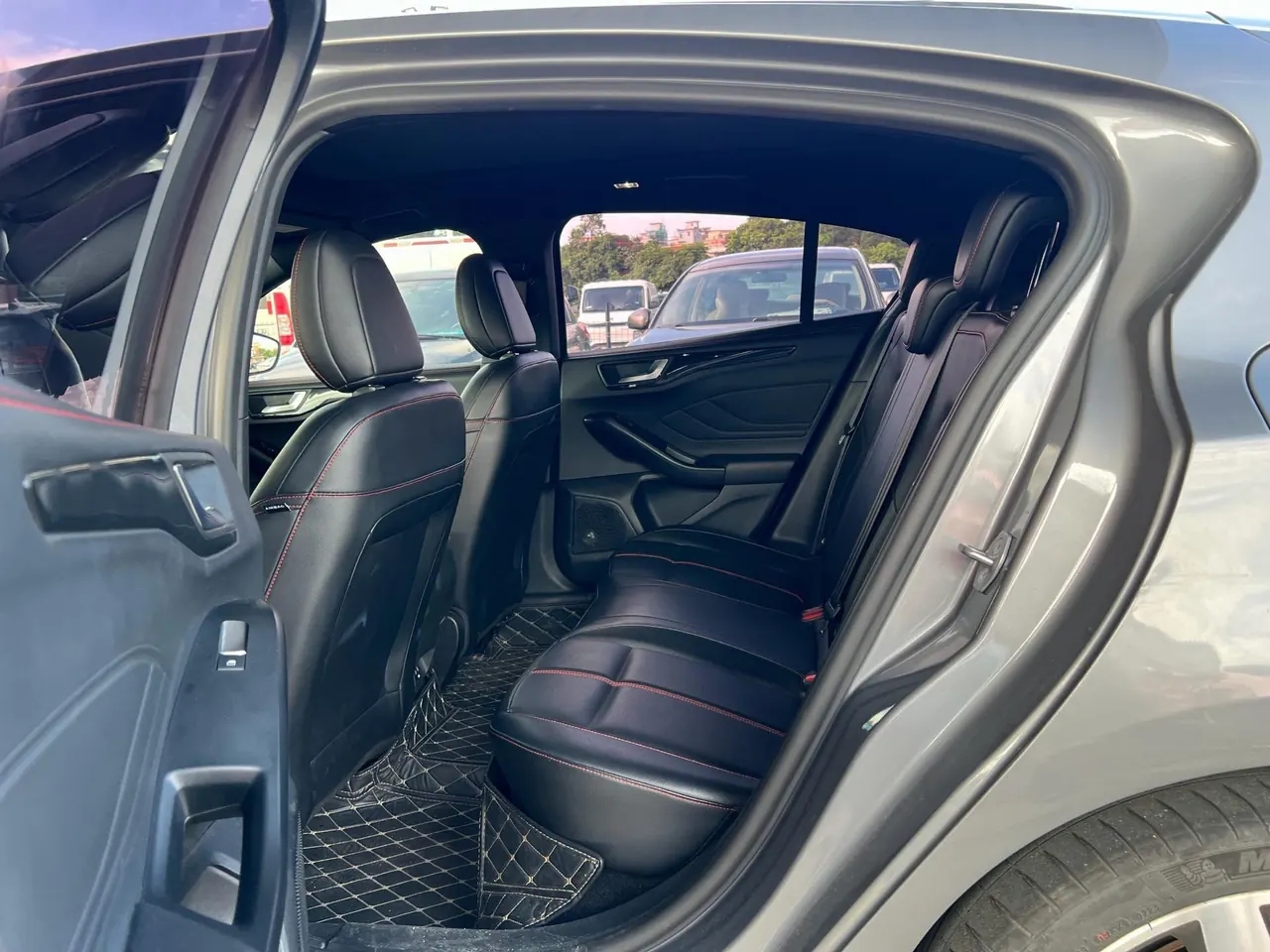 Ford 2022 Fox-hatchback 1.5T EcoBoost 180 ST Line Automatic 6