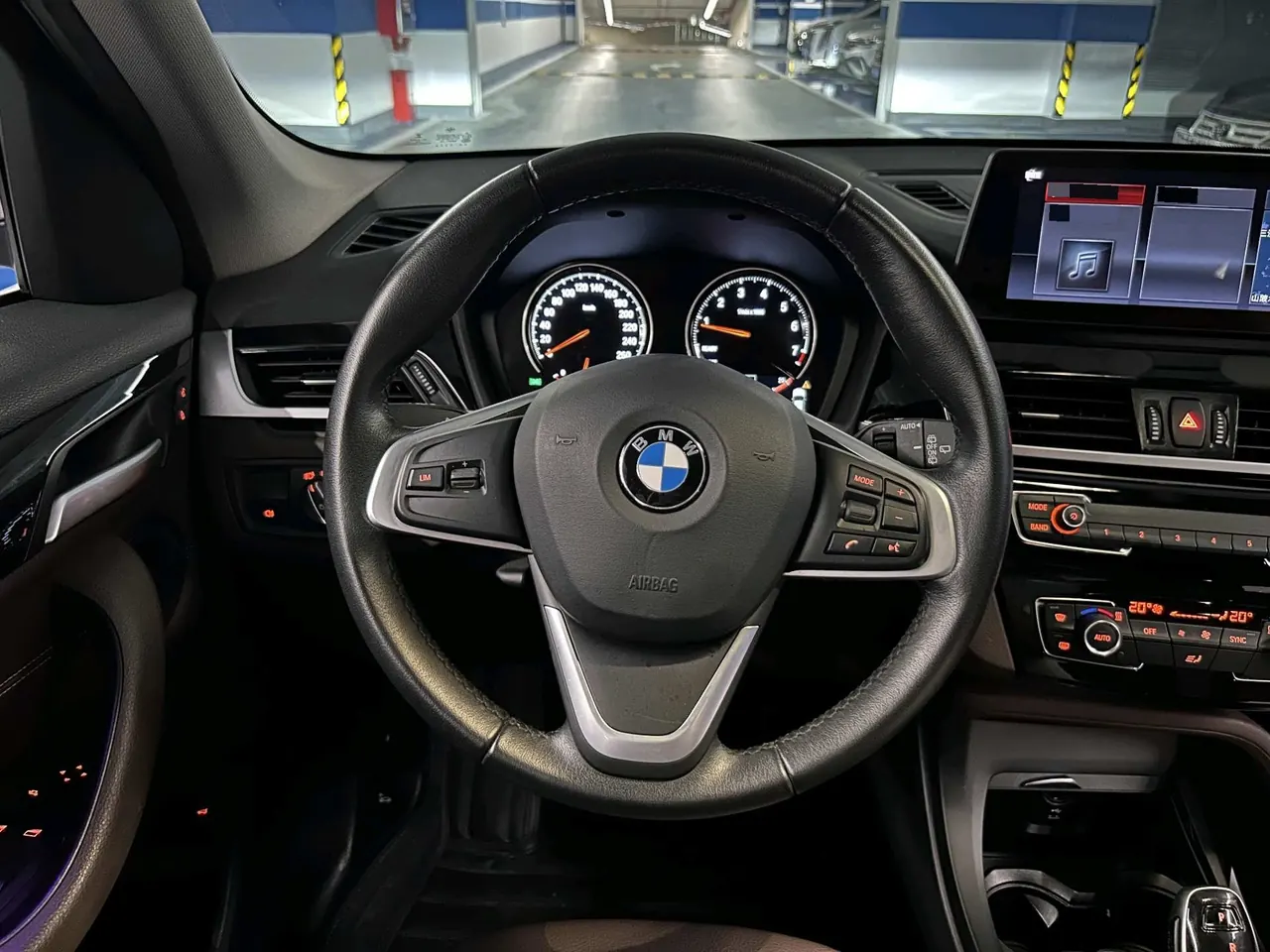 BMW 2020 X1 sDrive25Li 2.0T Leading Automatic Gear 10