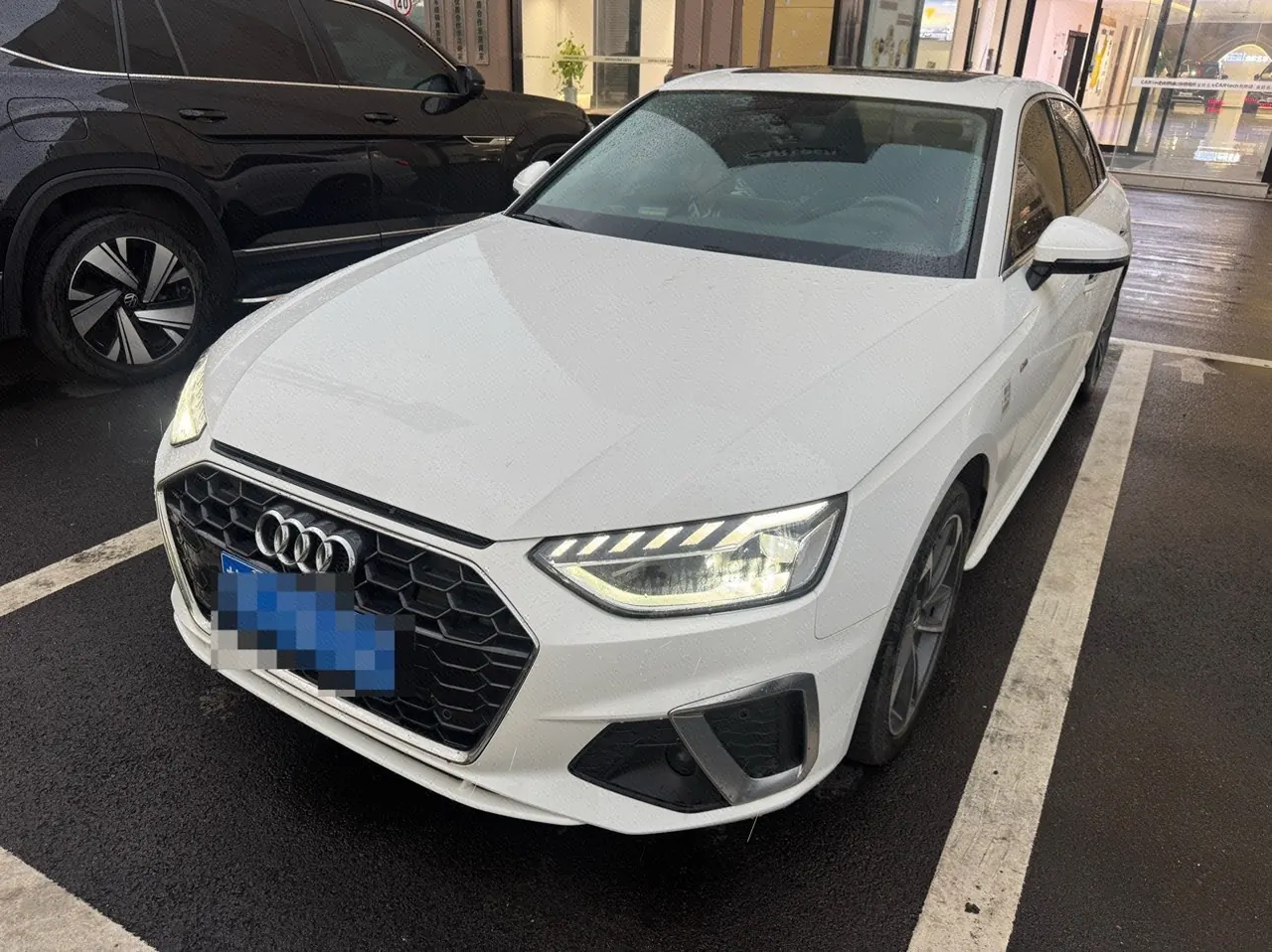 Open image lightbox: Audi 2020 A4L 2.0TFSI 40TFSI Fashion Dynamic Automatic