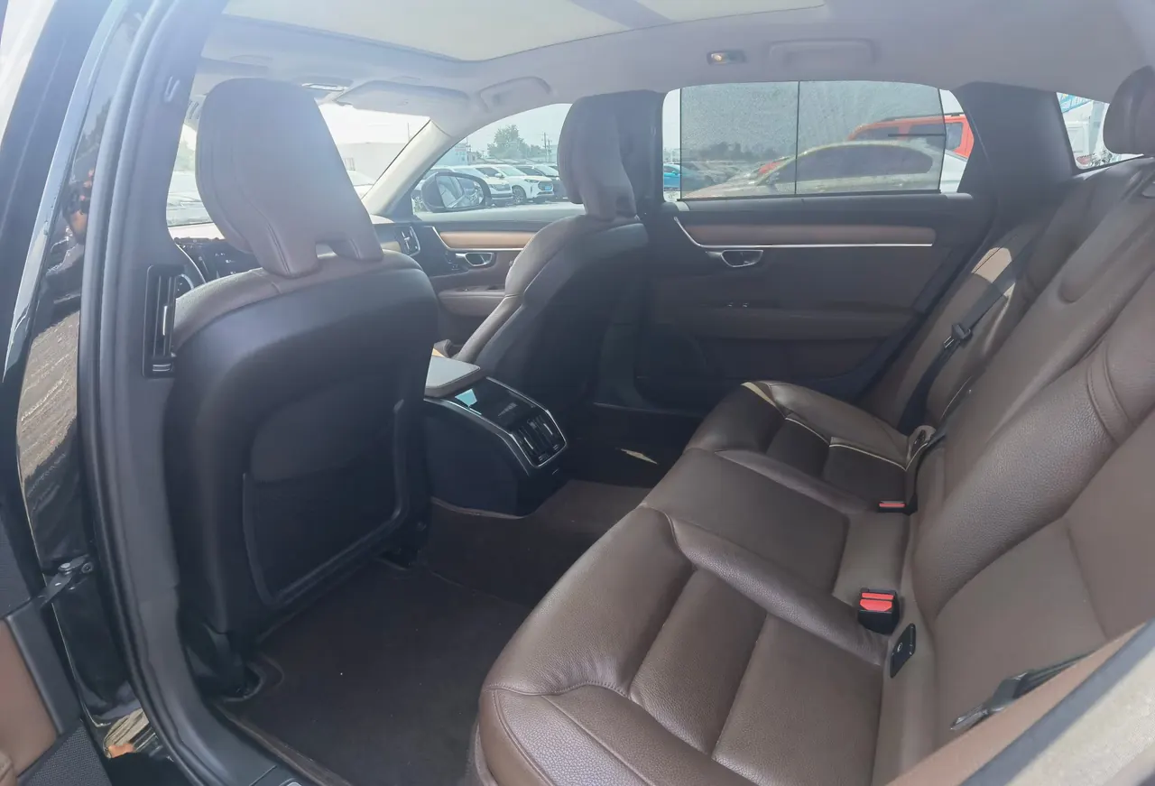 Volvo 2020 S90 2.0T T5 Zhiyuan Deluxe Edition Automatic Gear 5