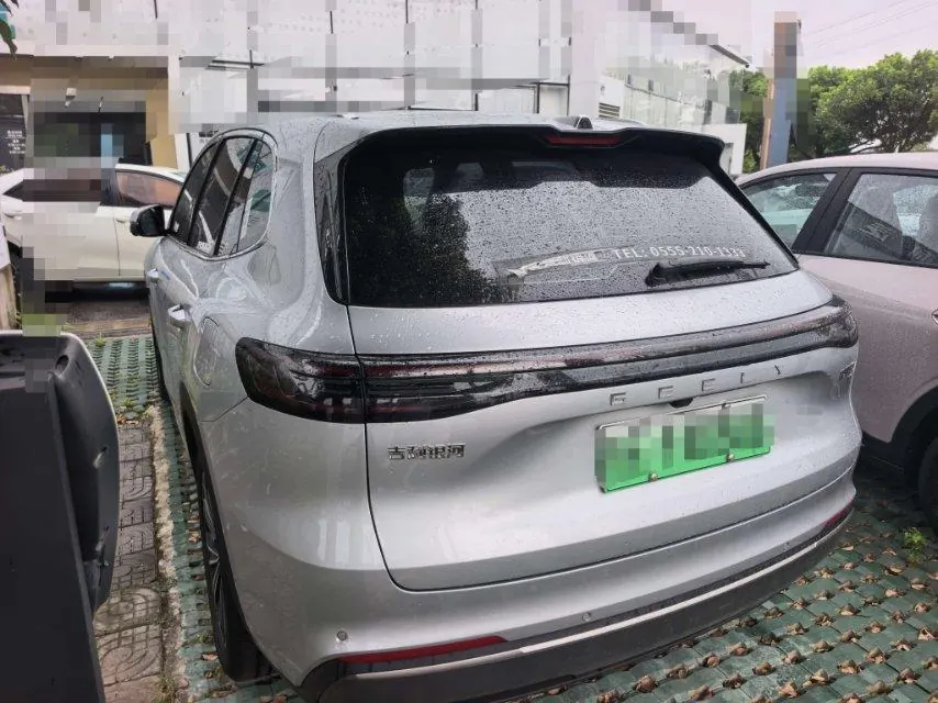 Geely Galaxy 2026 Starship 7 EM-i 1.5 135km Starship Edition Automatic Gear 2