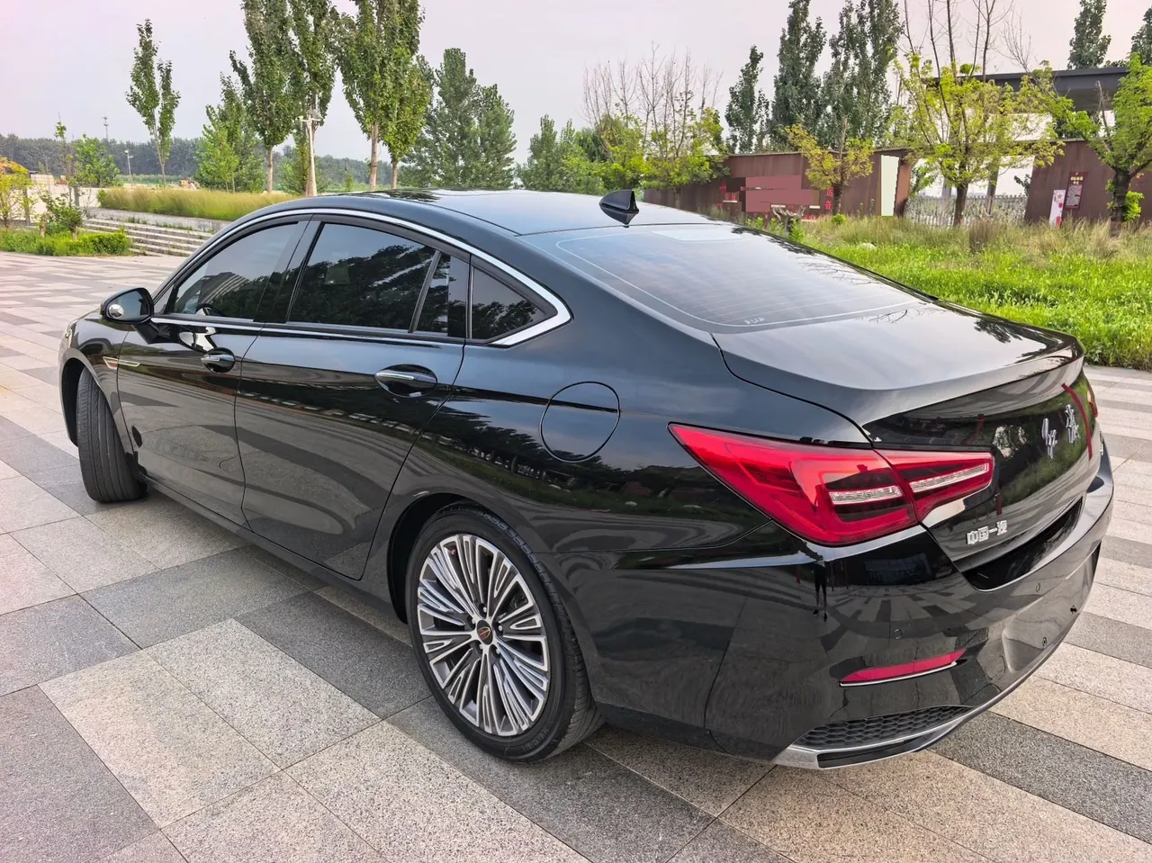 HongQi 2020 H5 1.8TD Zhilian Flag Edition Automatic Gear 5