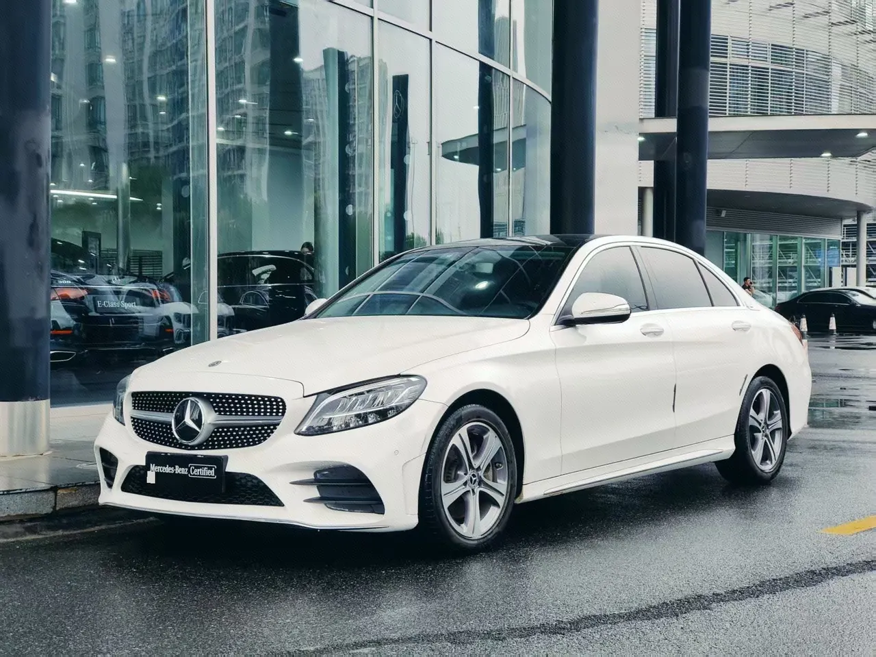 Open image lightbox: Mercedes Benz Class C 2020 C 260 L 48V 1.5T Sports Edition Automatic Gear