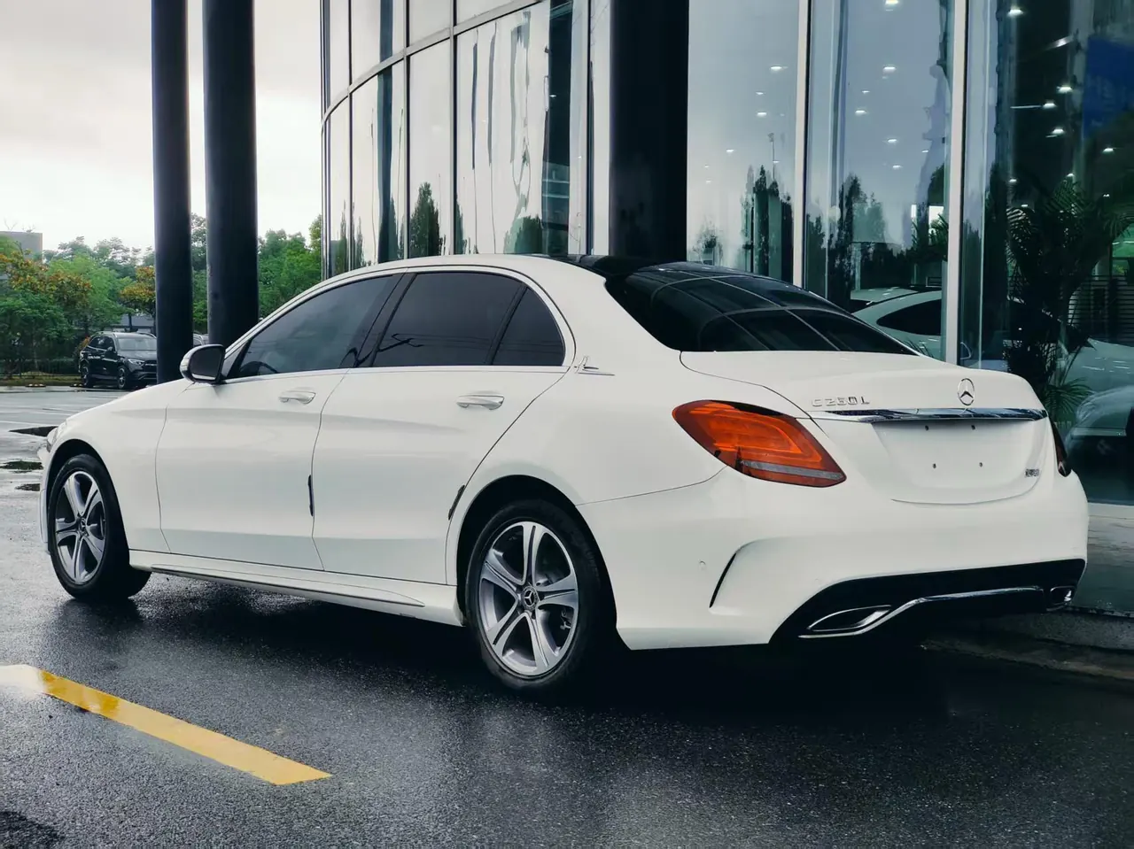 Mercedes Benz Class C 2020 C 260 L 48V 1.5T Sports Edition Automatic Gear 4