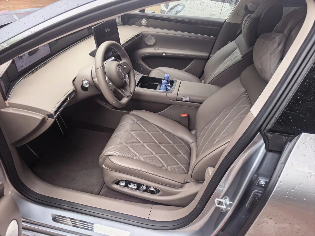 Luxeed 2026 S9 Ultra Rear Drive 53kWh Automatic 4