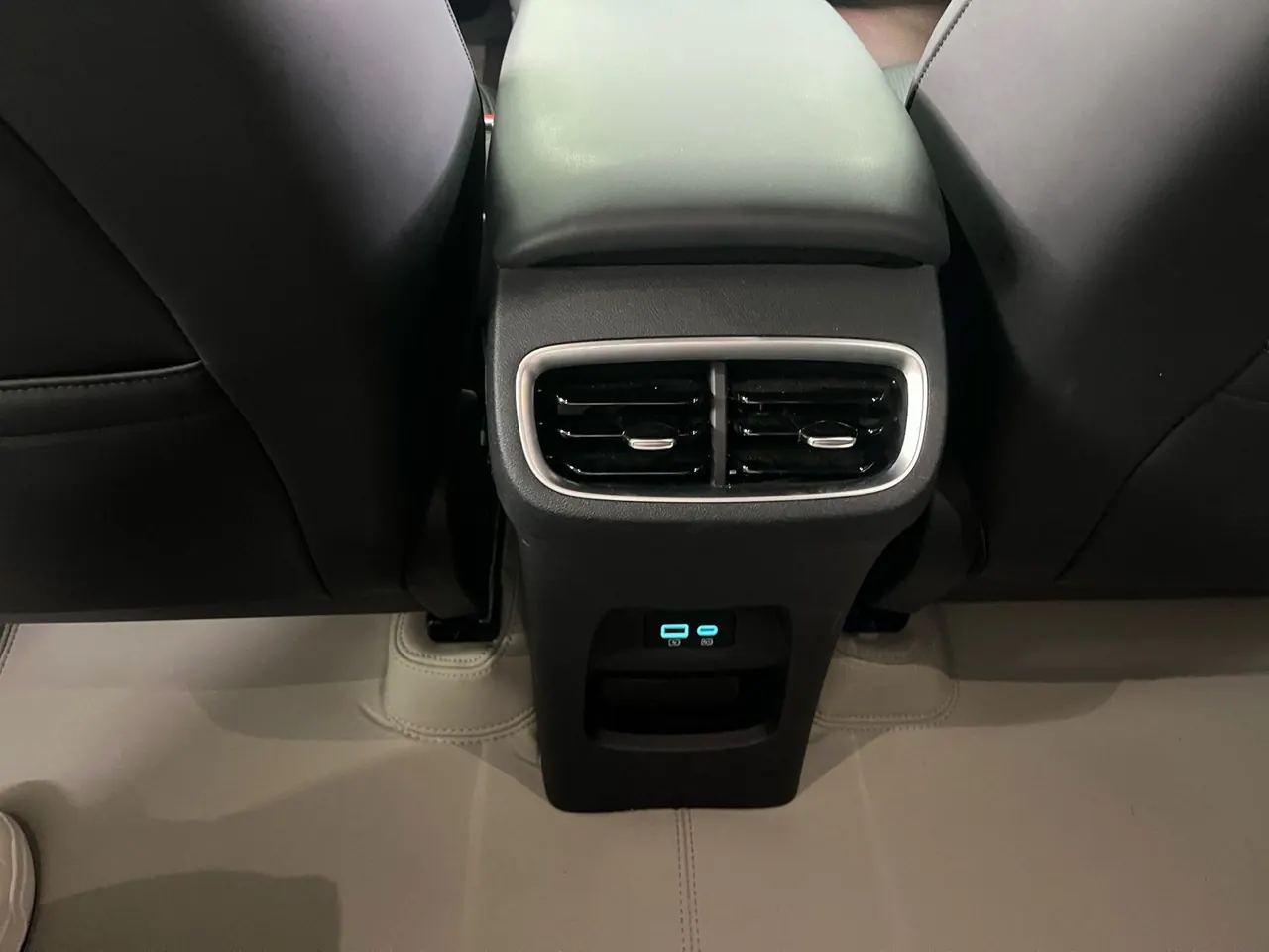 BYD 2026 Sea Lion 06 DM-i 1.5 Stepless 205 Pilot Pro Edition Automatic Gear 14