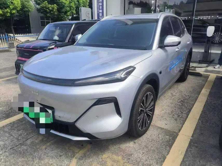 打开图片灯箱:Geely Galaxy 2026 Starship 7 EM-i 1.5 135km Starship Edition Automatic Gear